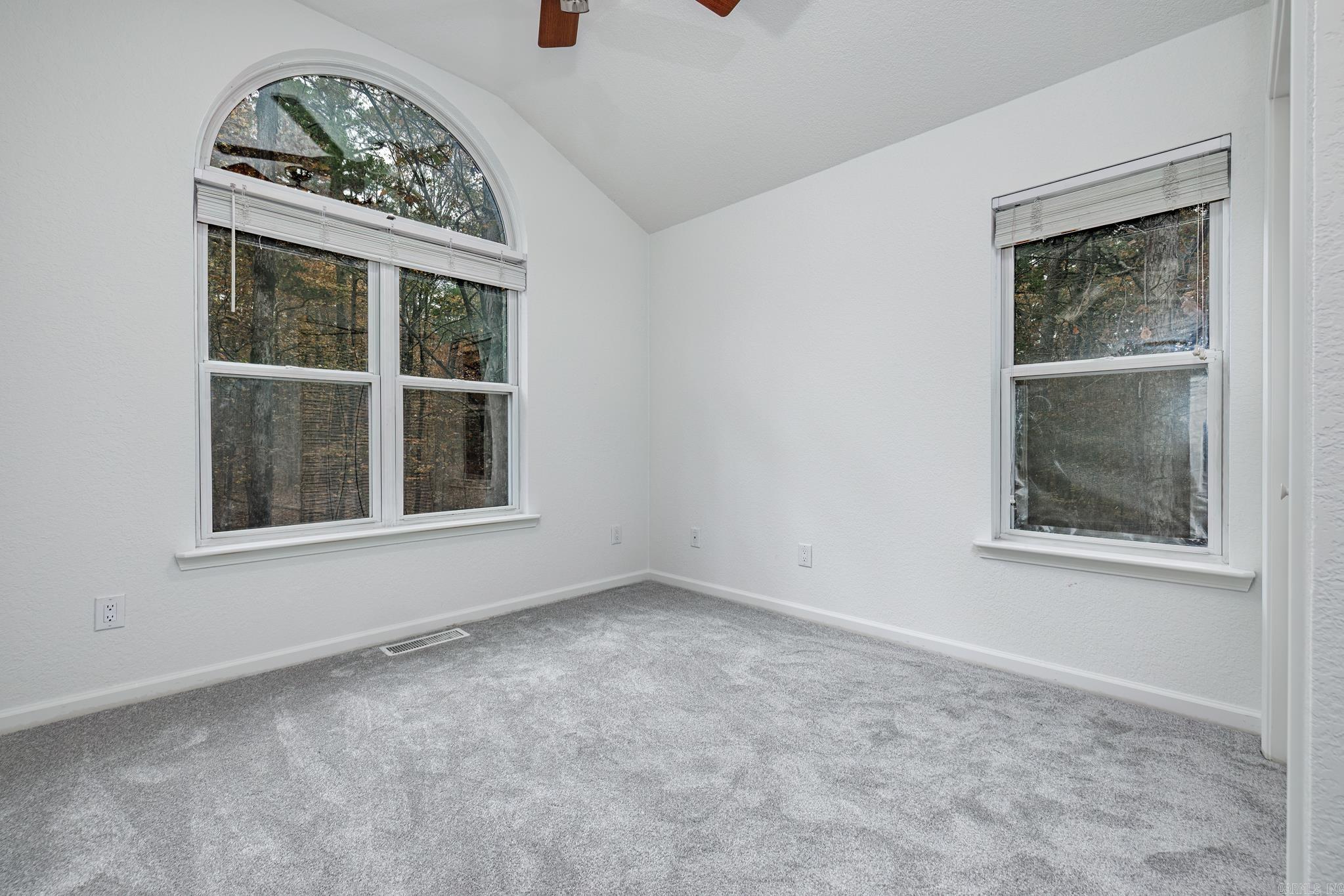 CALDERON - Residential