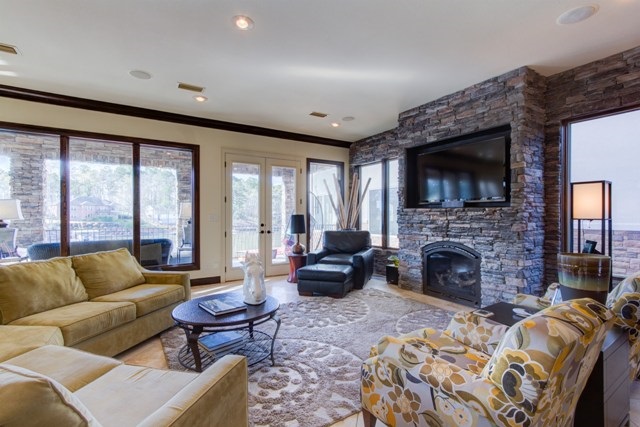 Metes & Bounds - Residential