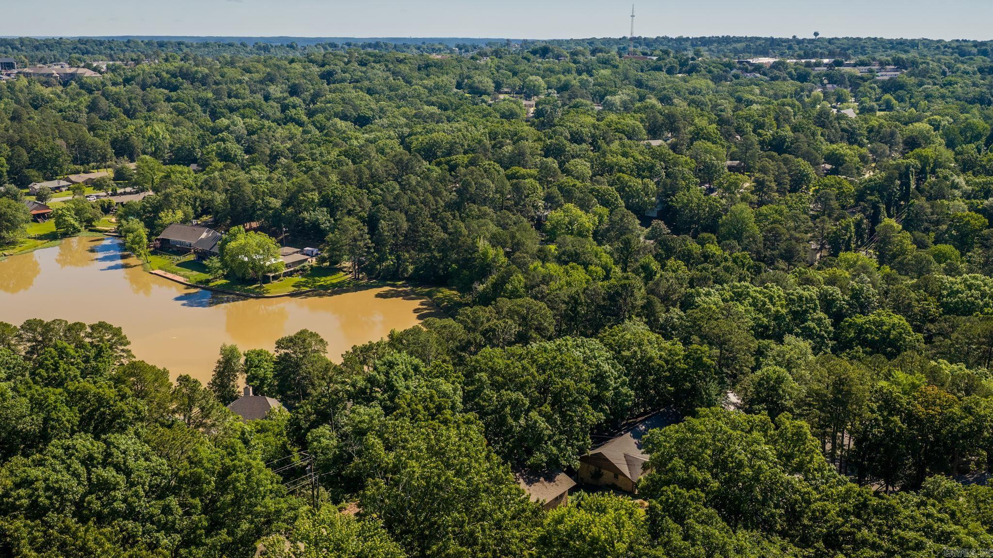 Leawood Manor 1st - Residential
