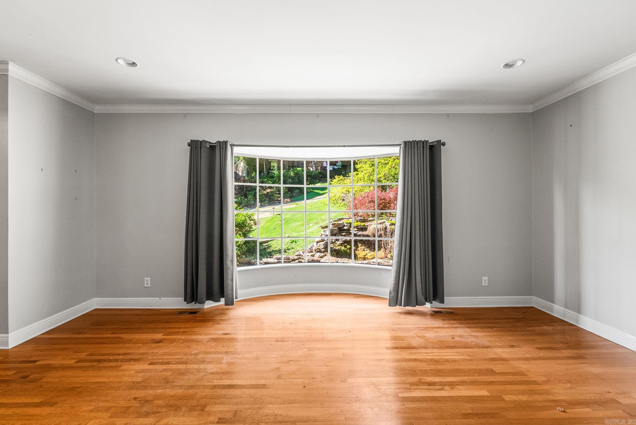 Leawood Manor 1st - Residential