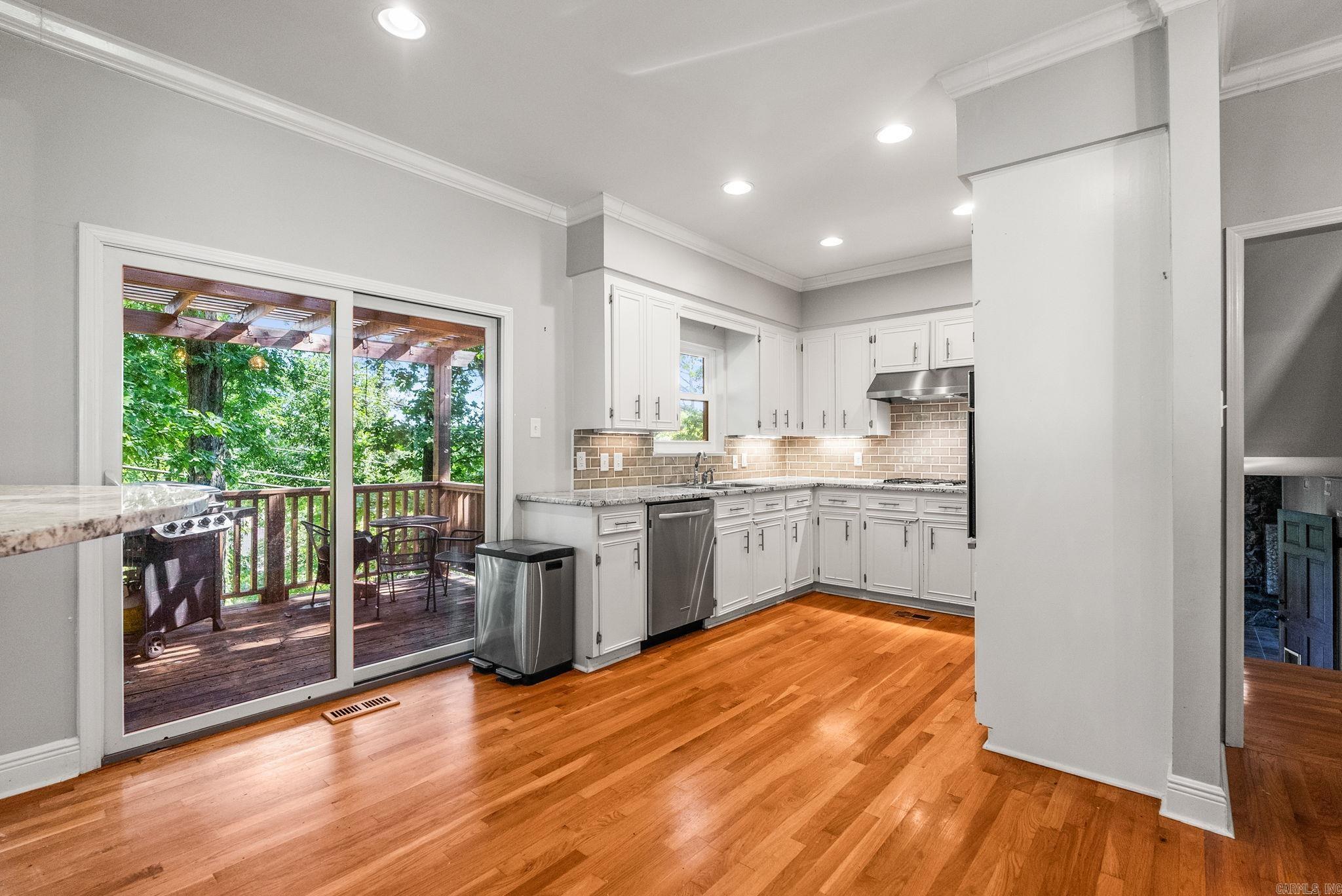 Leawood Manor 1st - Residential