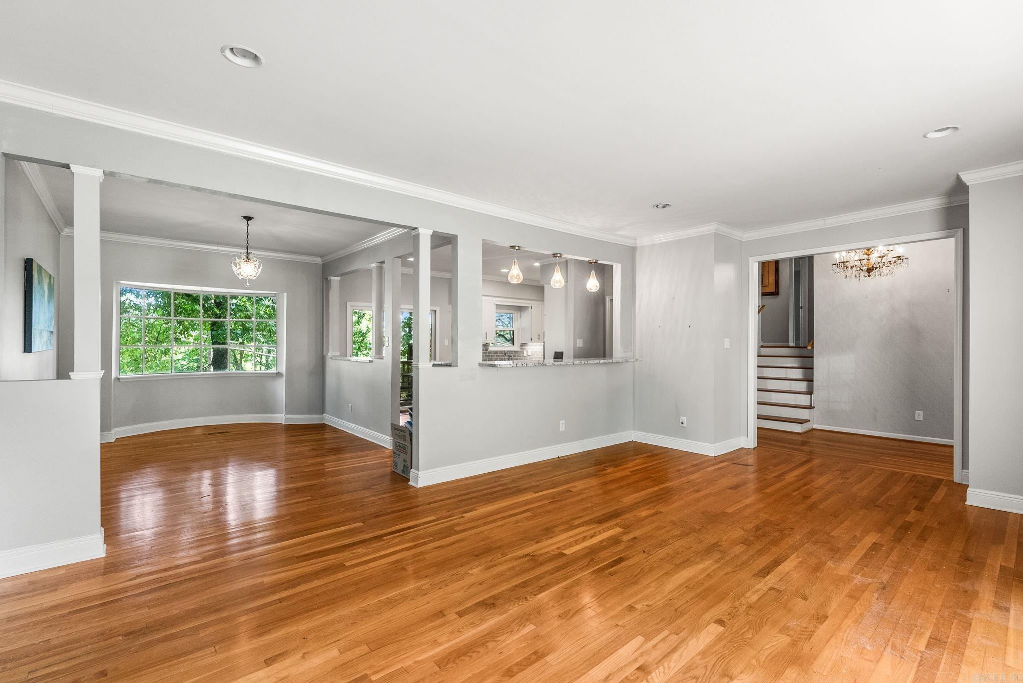 Leawood Manor 1st - Residential