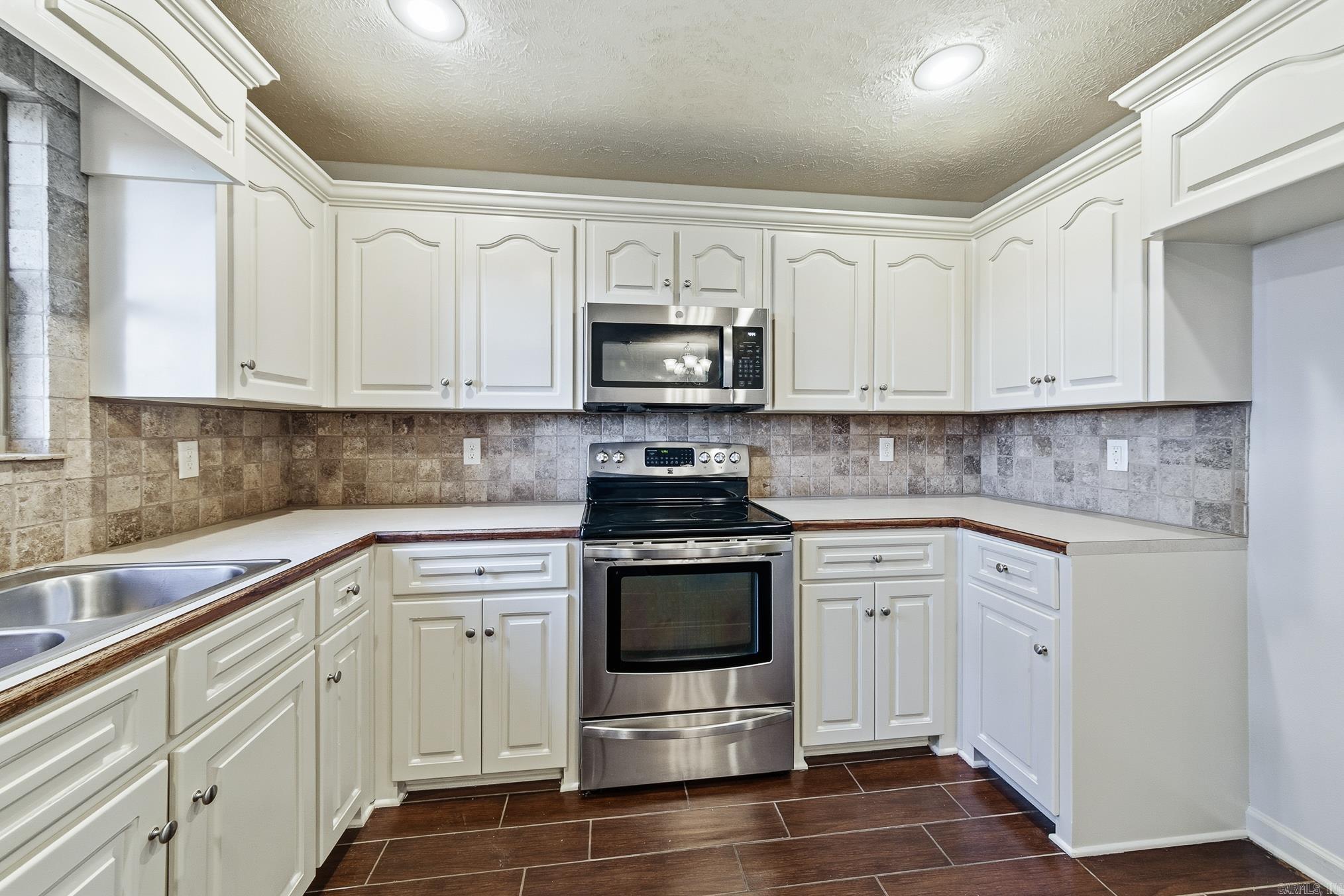MAGNESS CREEK SUBDIVISION - Residential