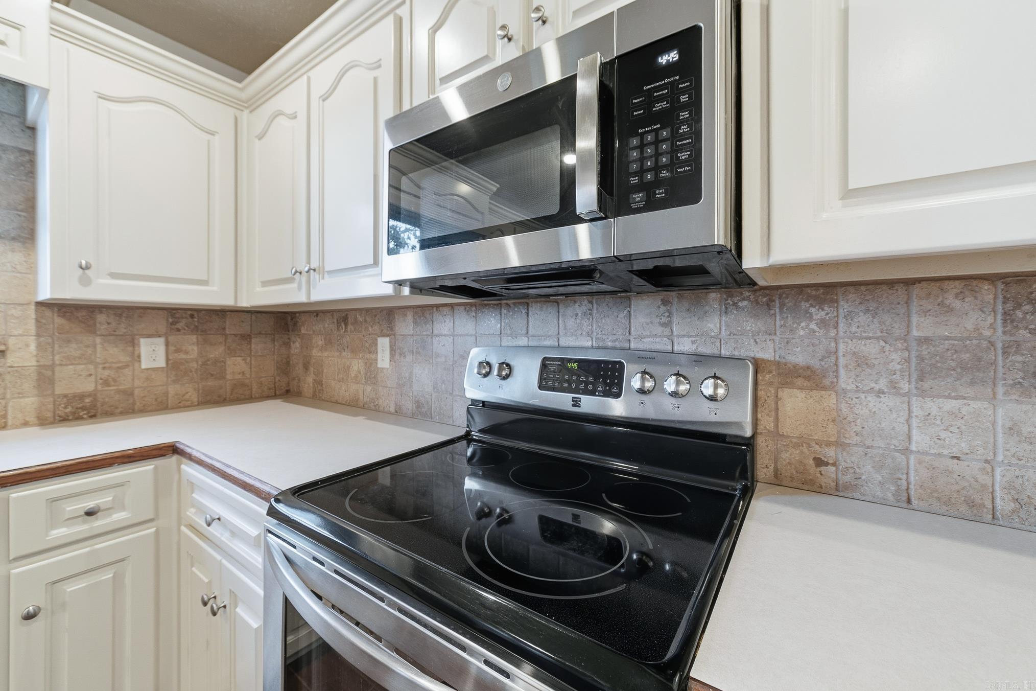 MAGNESS CREEK SUBDIVISION - Residential