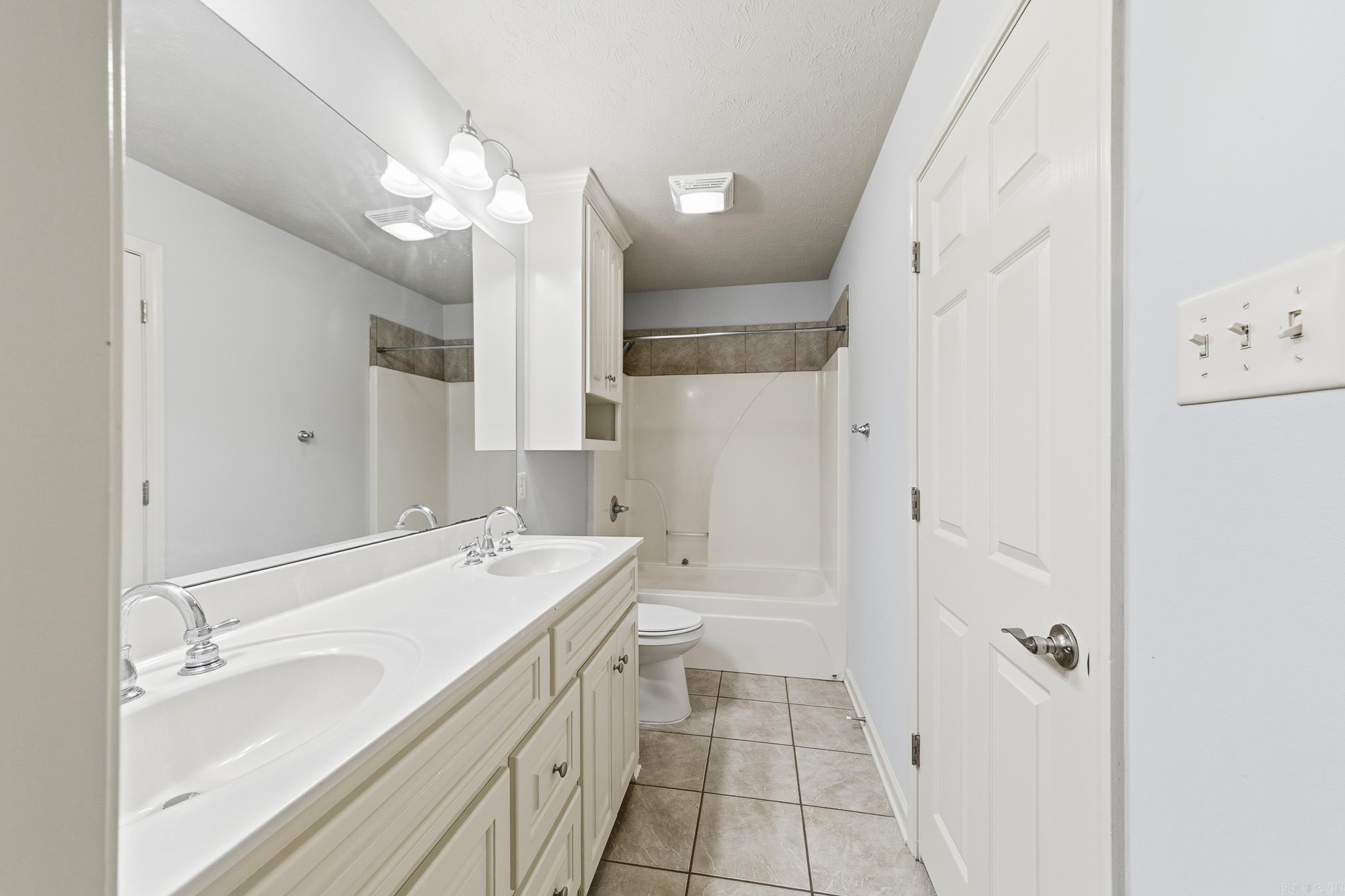 MAGNESS CREEK SUBDIVISION - Residential