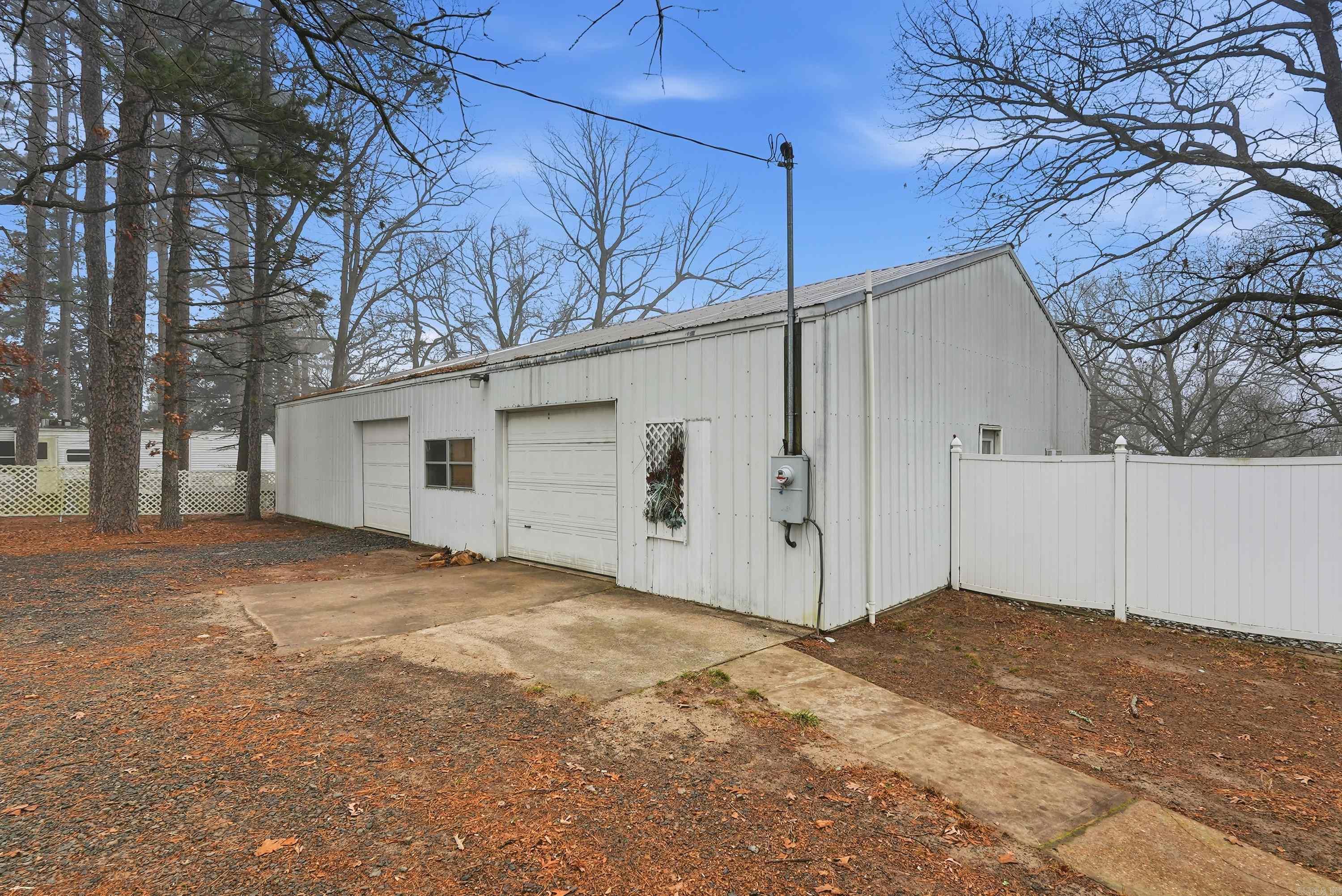 Metes & Bounds - Residential