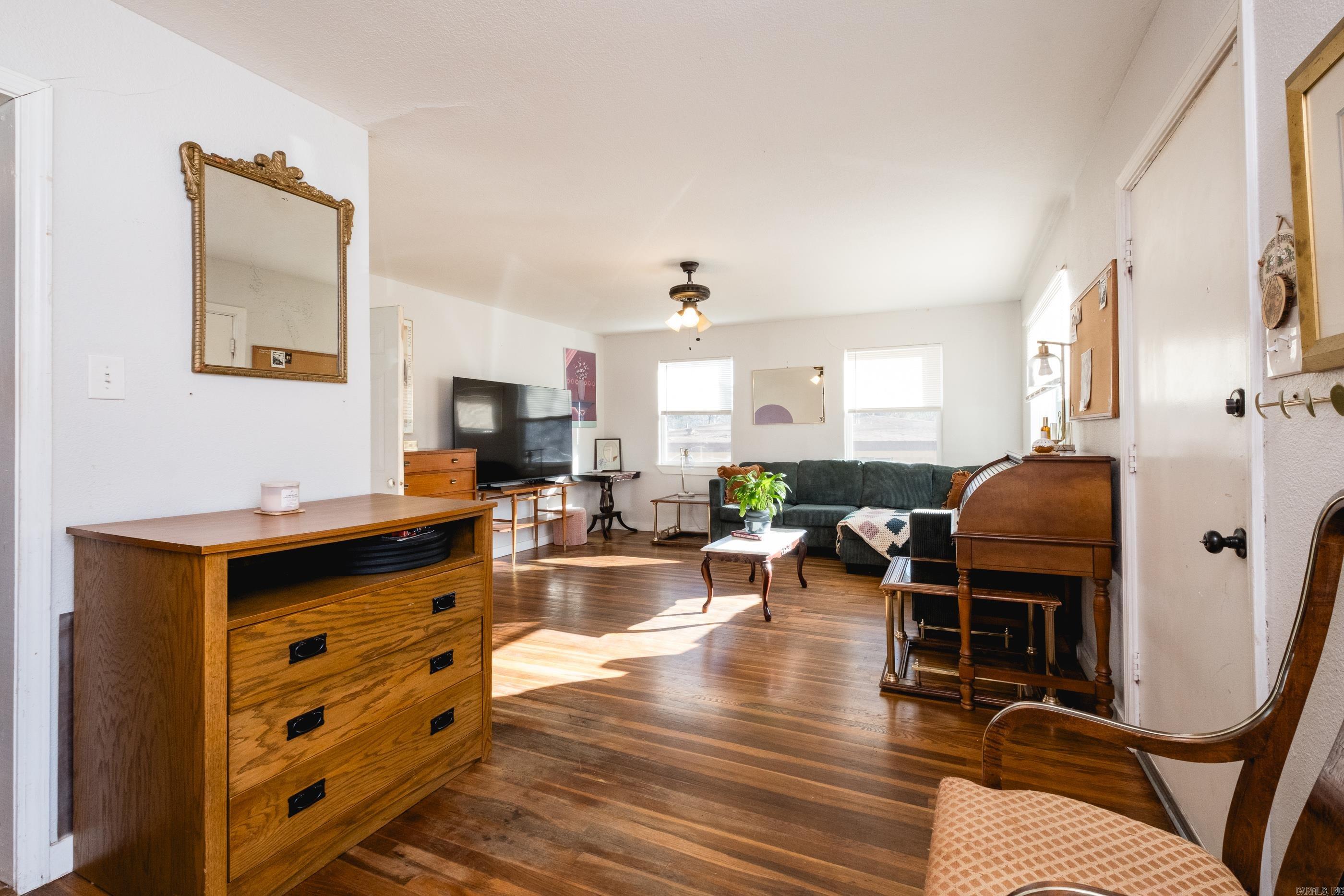 COLLEGE TERRACE - Residential