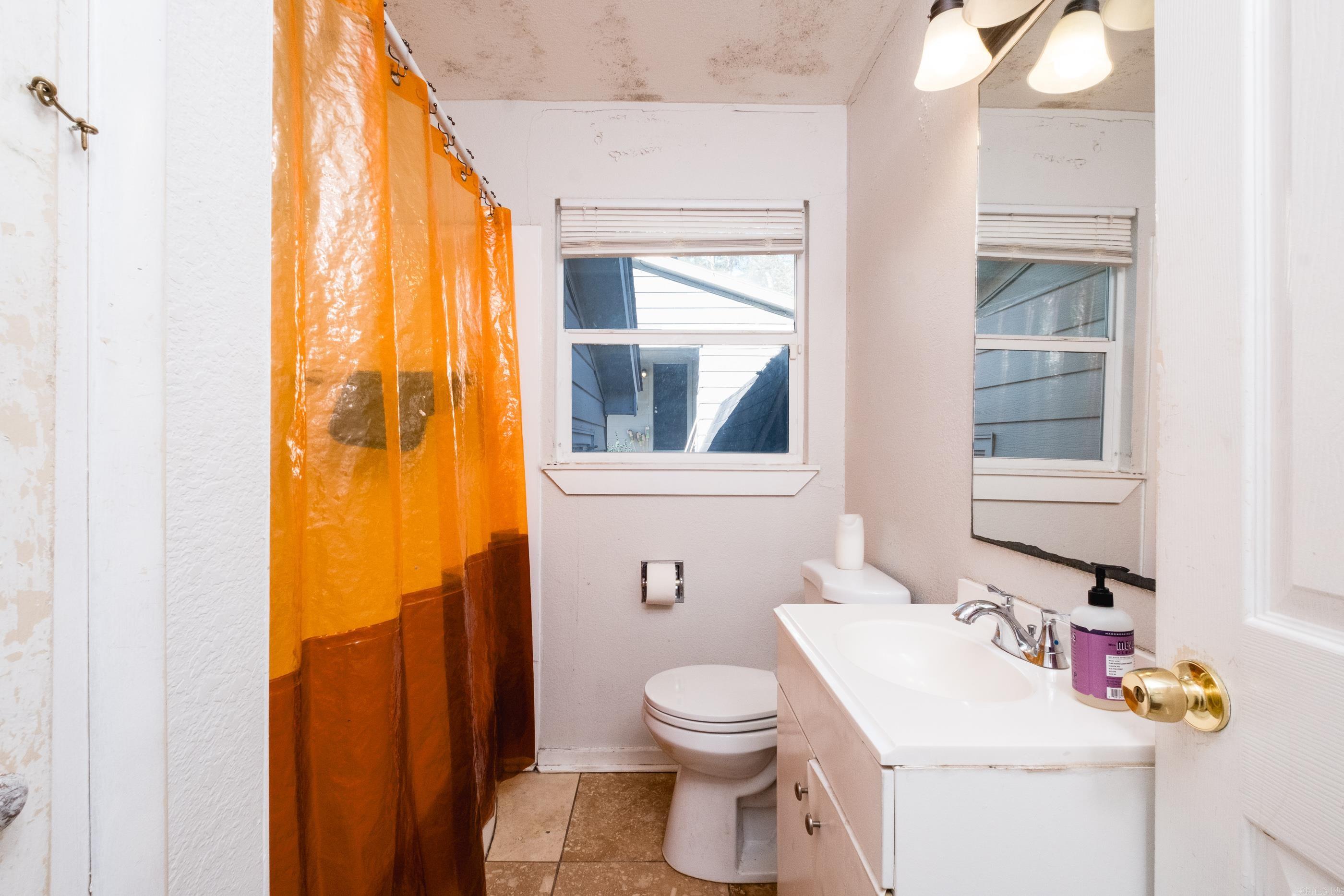 COLLEGE TERRACE - Residential