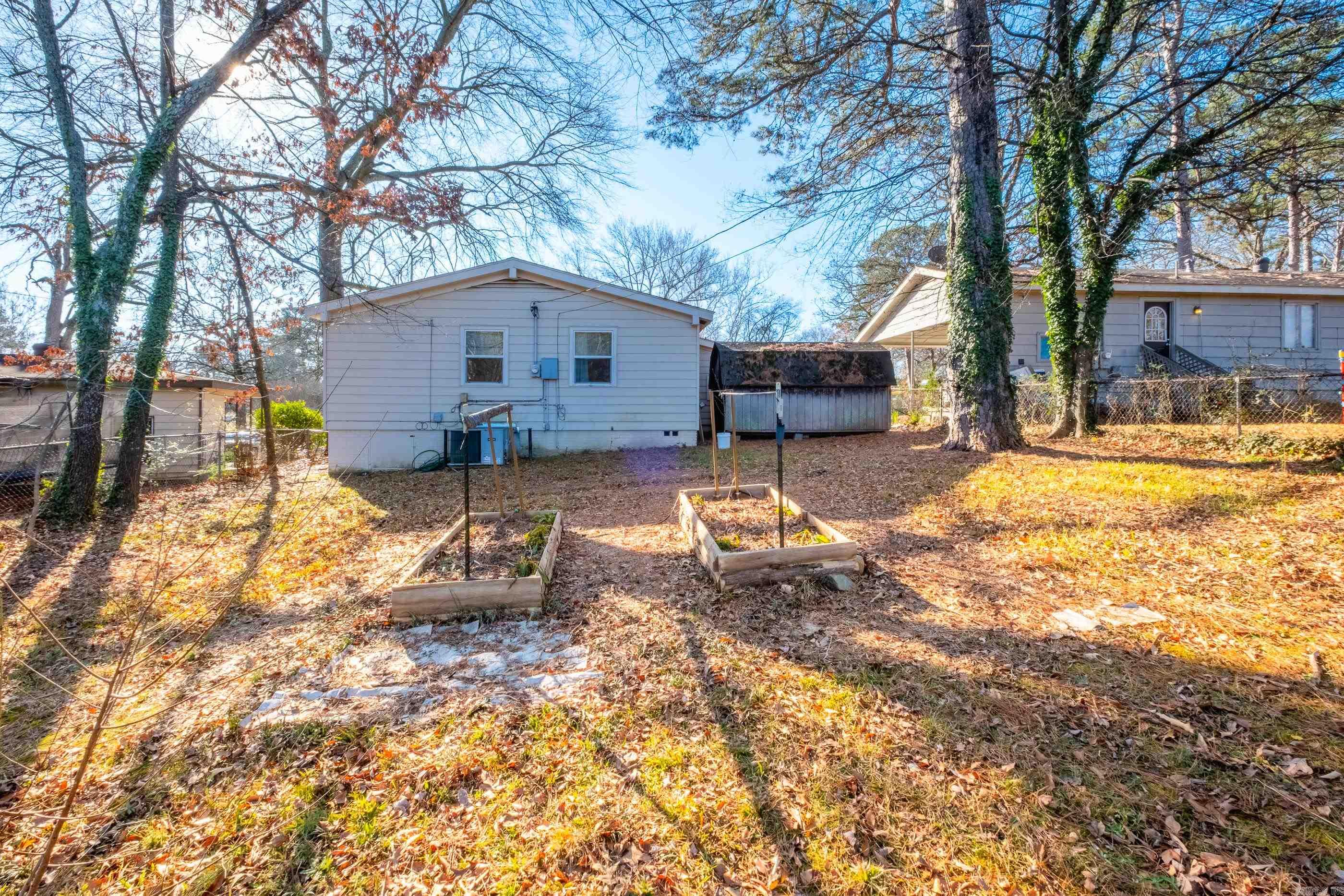 COLLEGE TERRACE - Residential