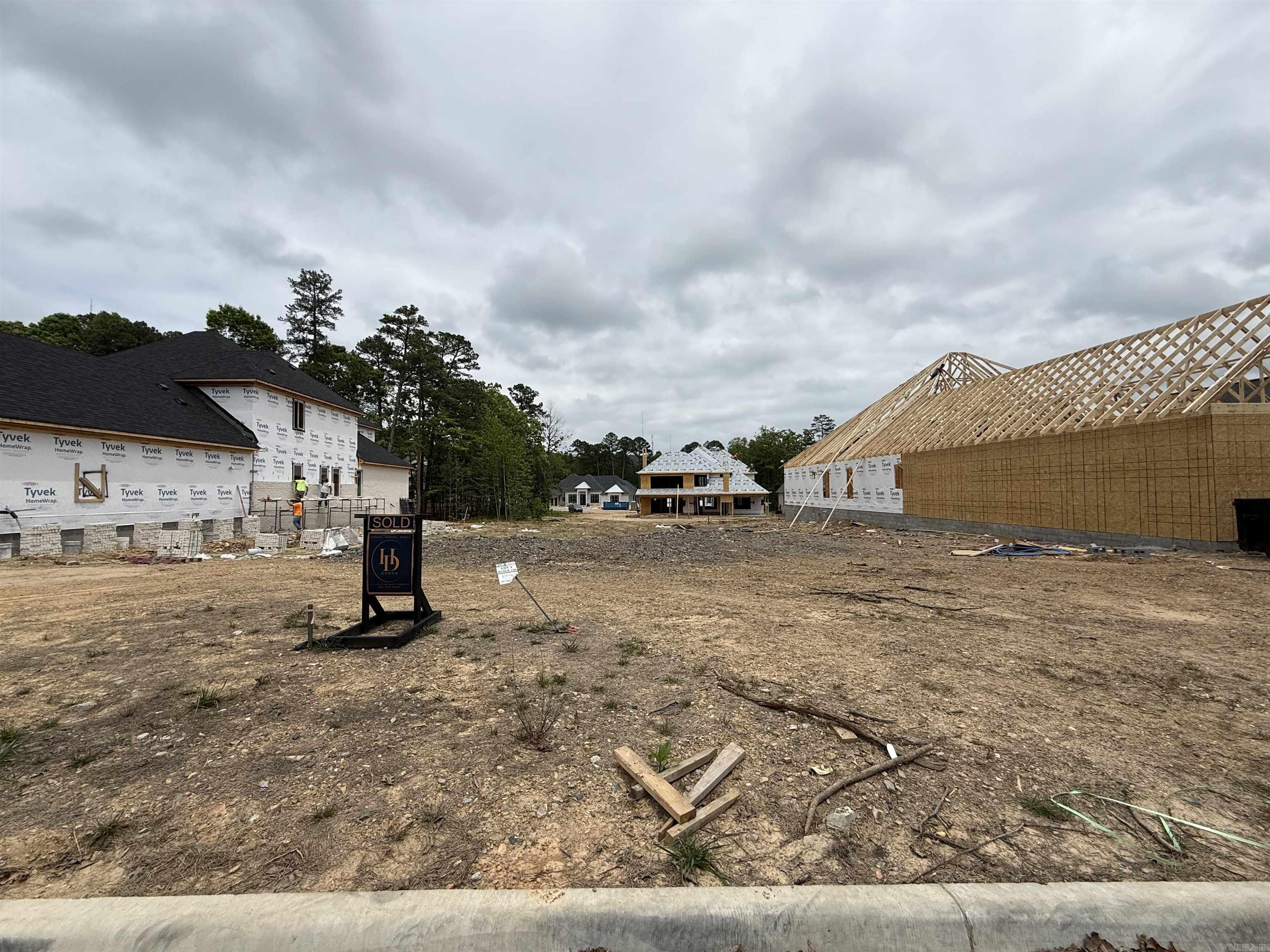 CHENAL VALLEY "MIRAMONT CIRCLE" - Land