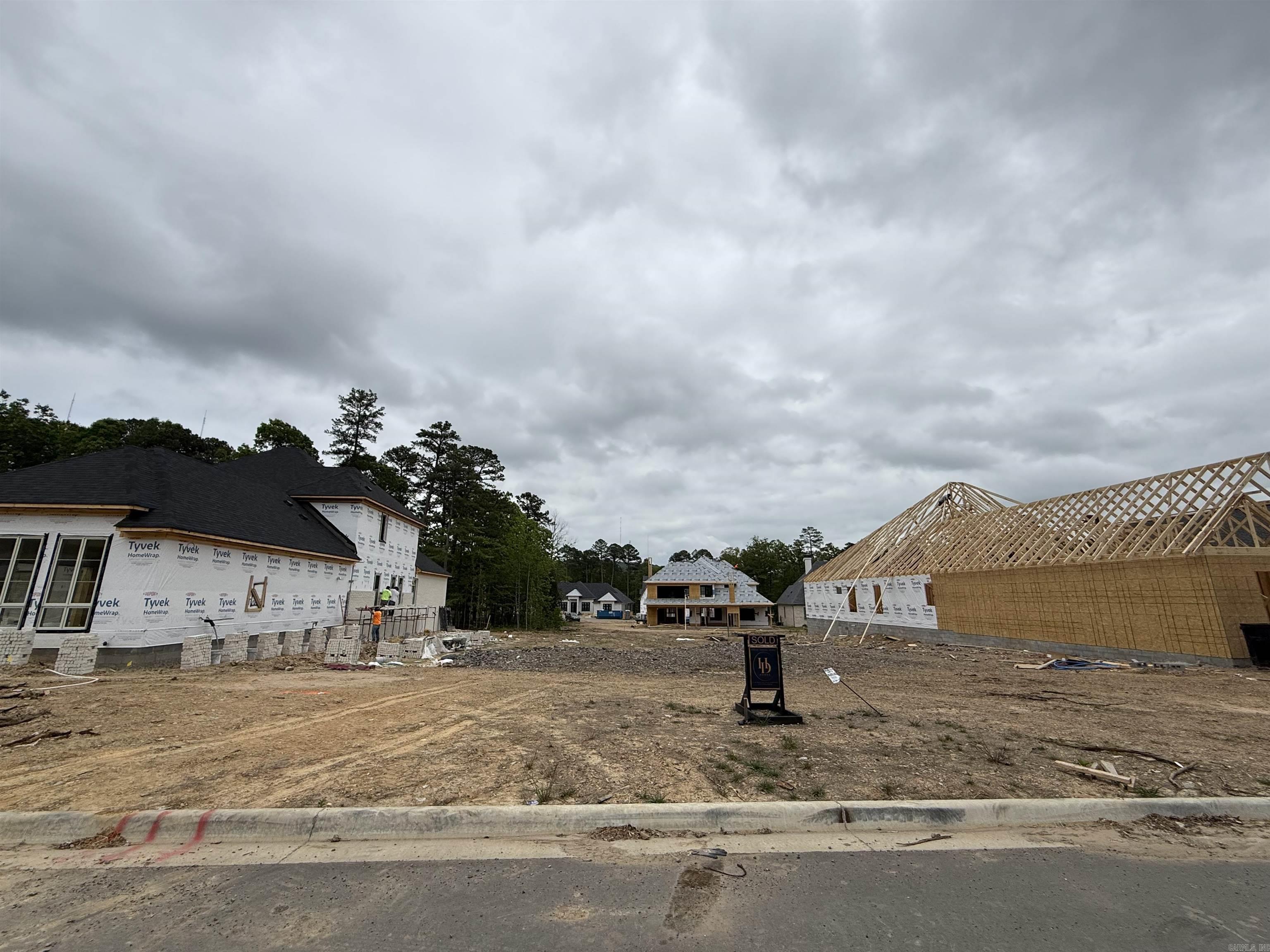 CHENAL VALLEY "MIRAMONT CIRCLE" - Land