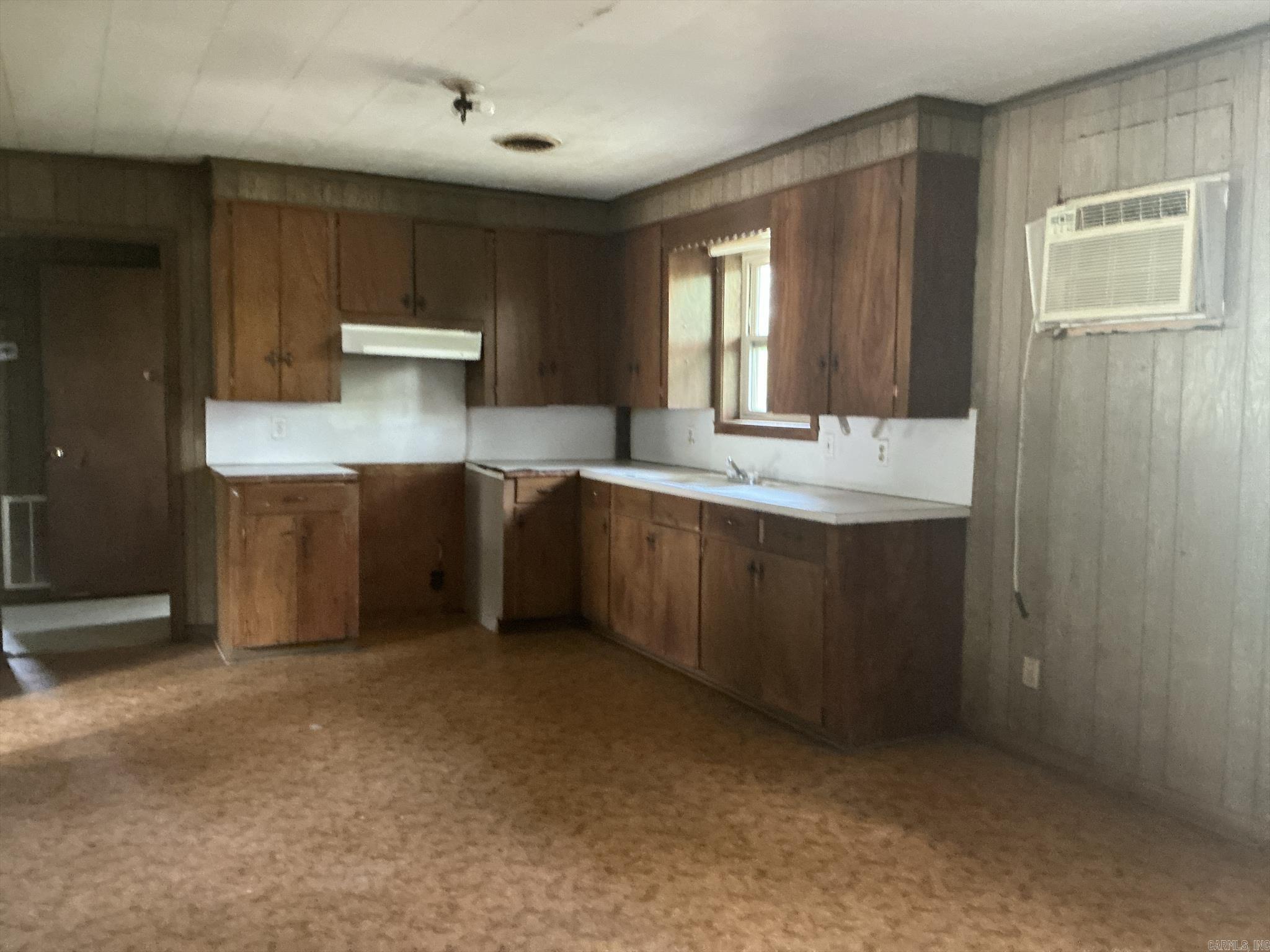 ROLLING ACRES - Residential