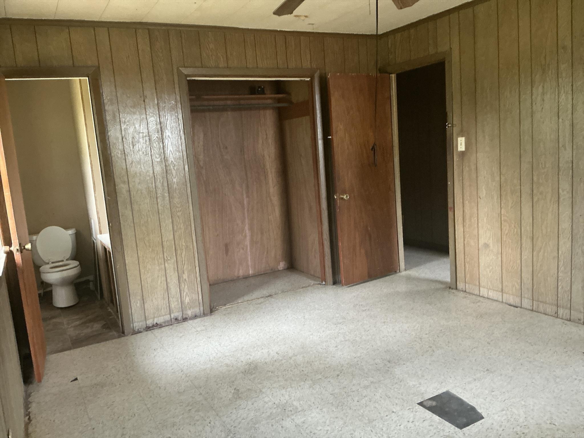 ROLLING ACRES - Residential