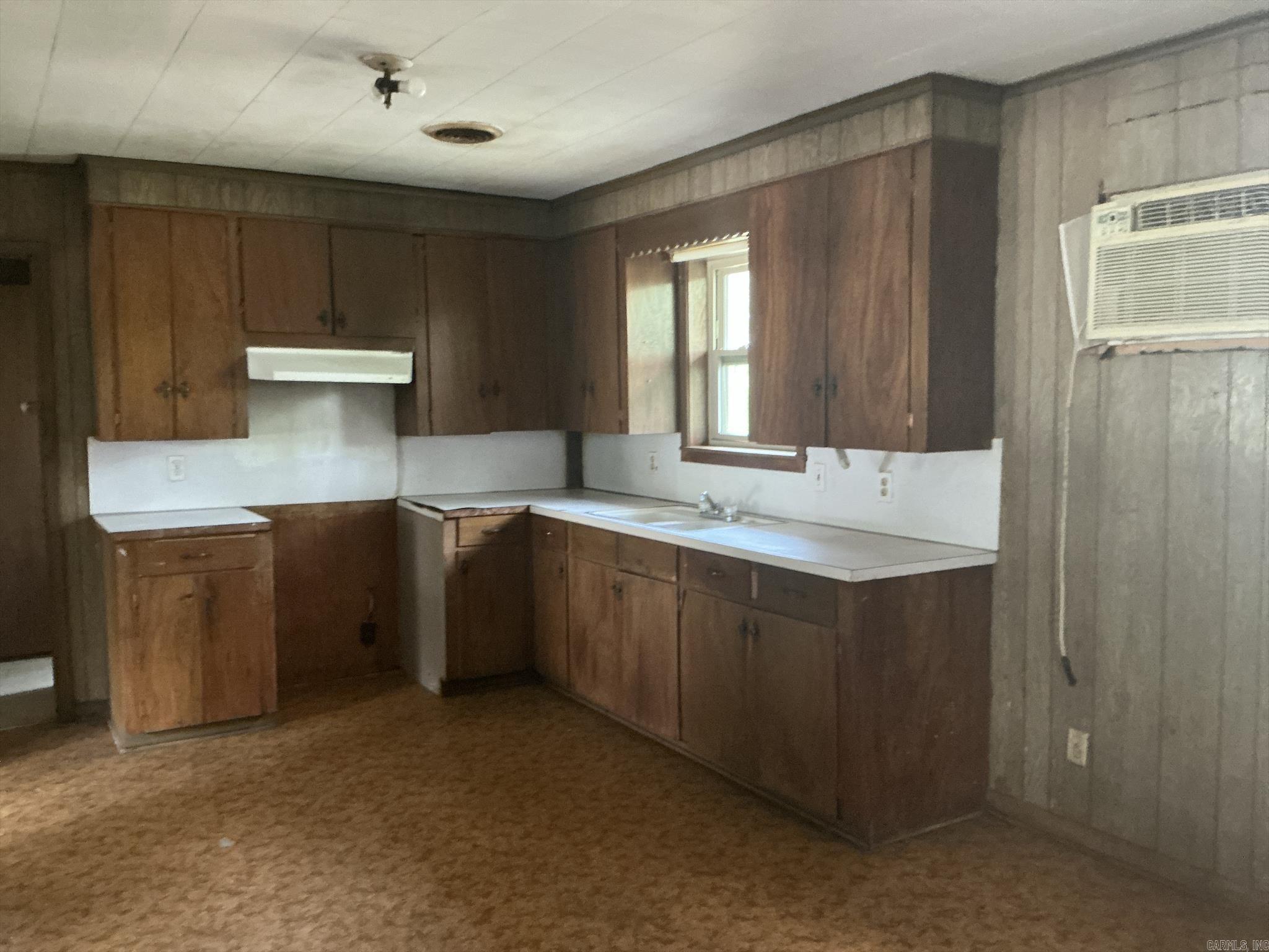 ROLLING ACRES - Residential