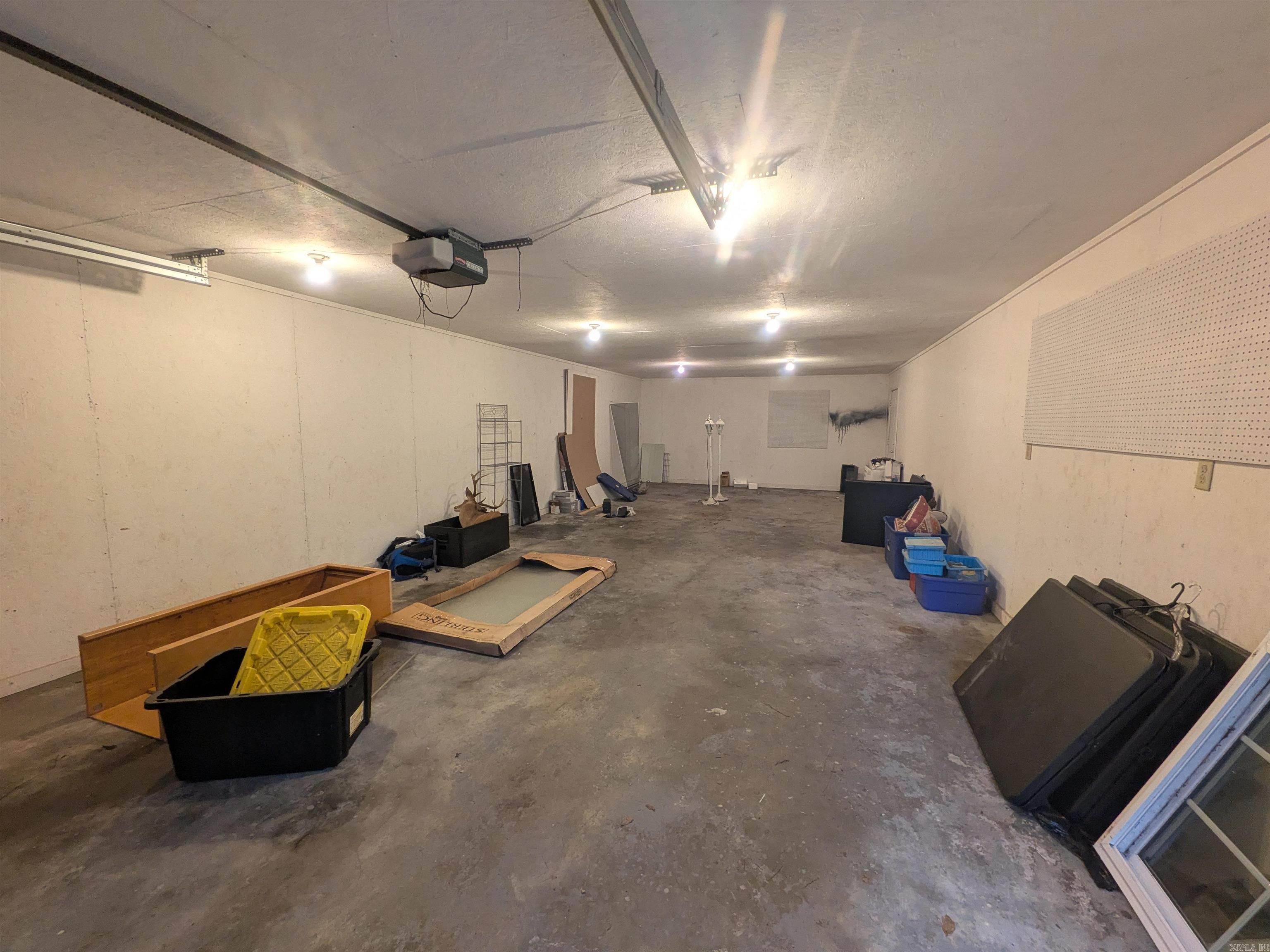 MIKE BERG LAKE - Residential