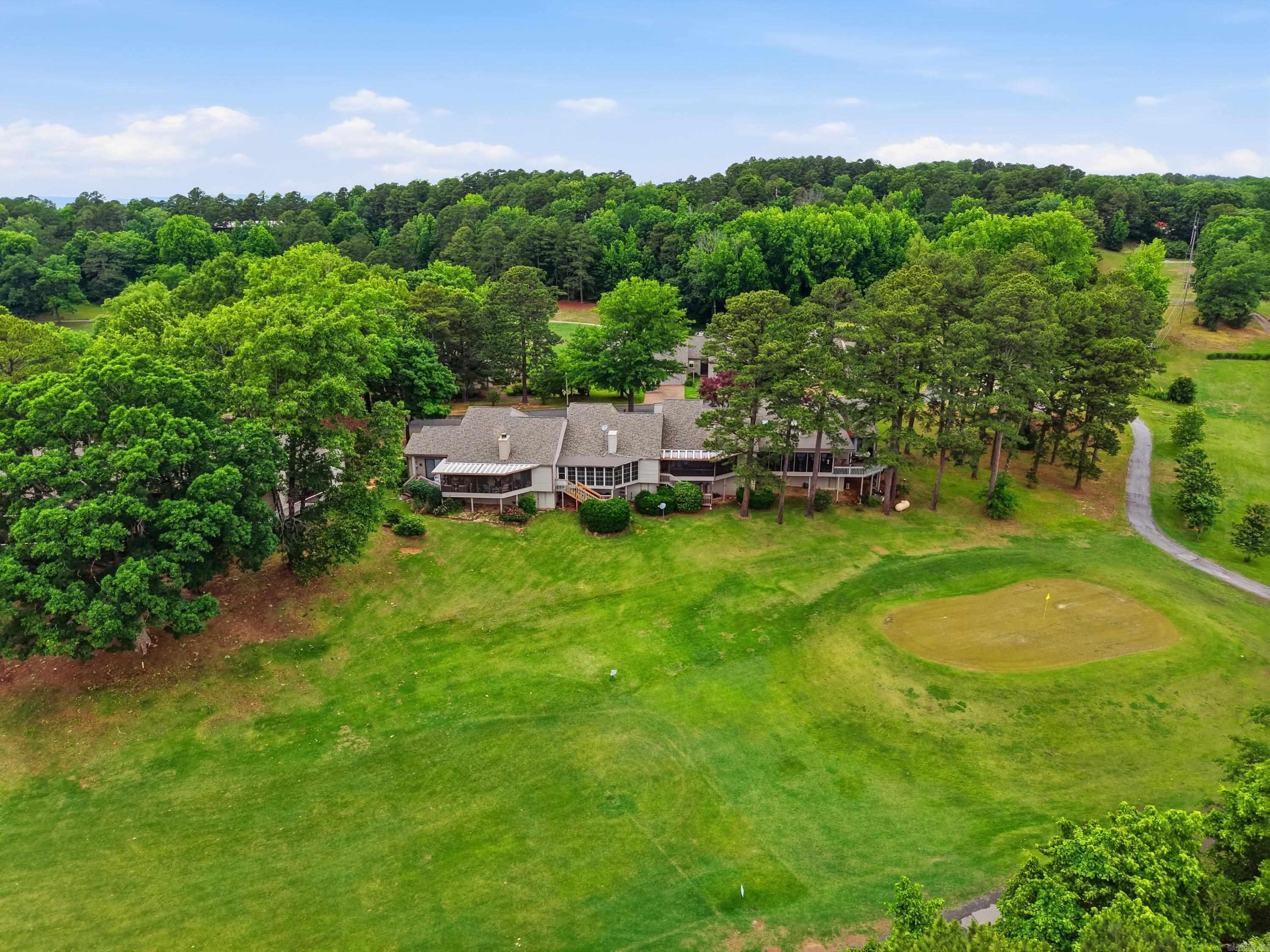 COUNTRY CLUB RIDGE TOWN - Residential