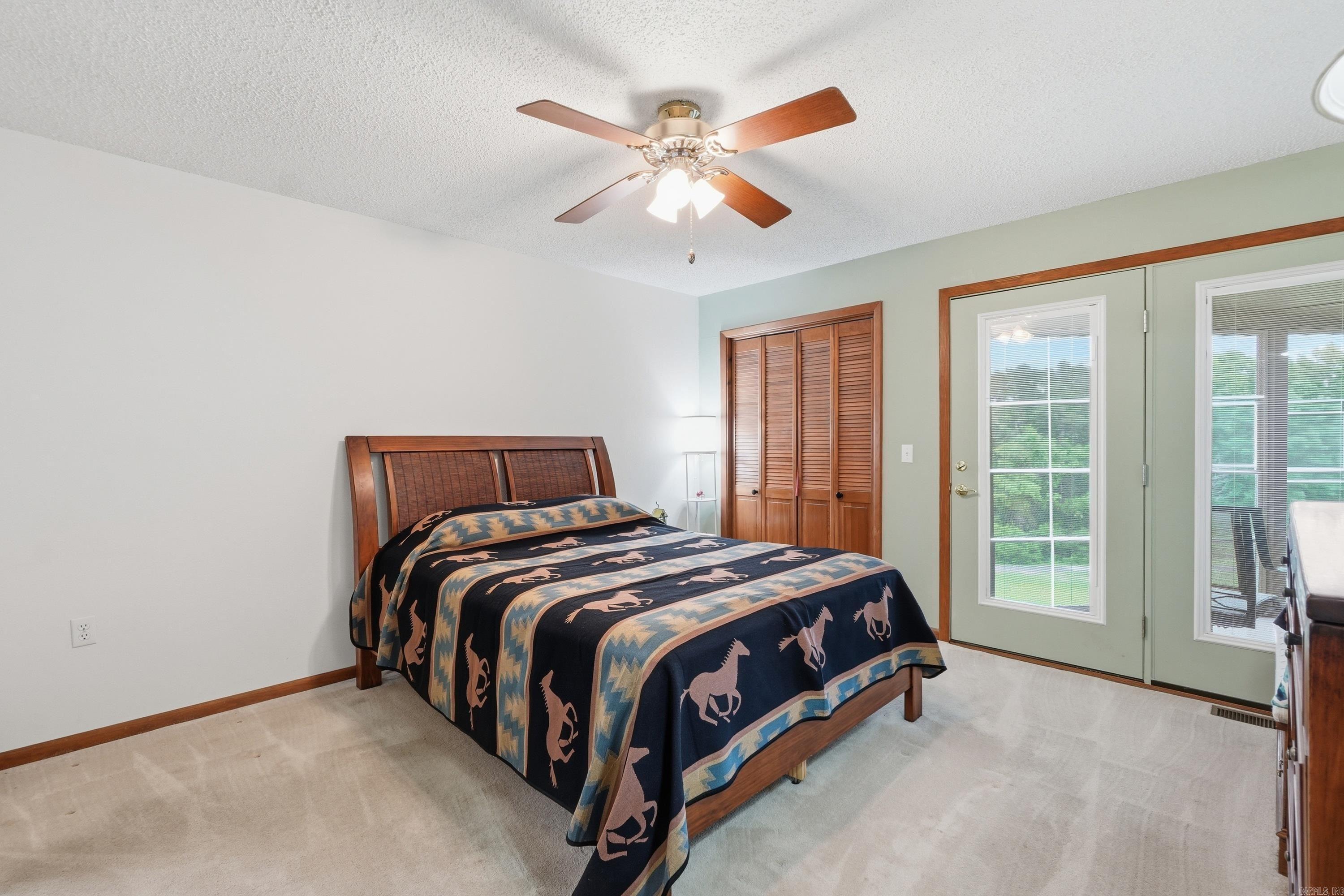 COUNTRY CLUB RIDGE TOWN - Residential