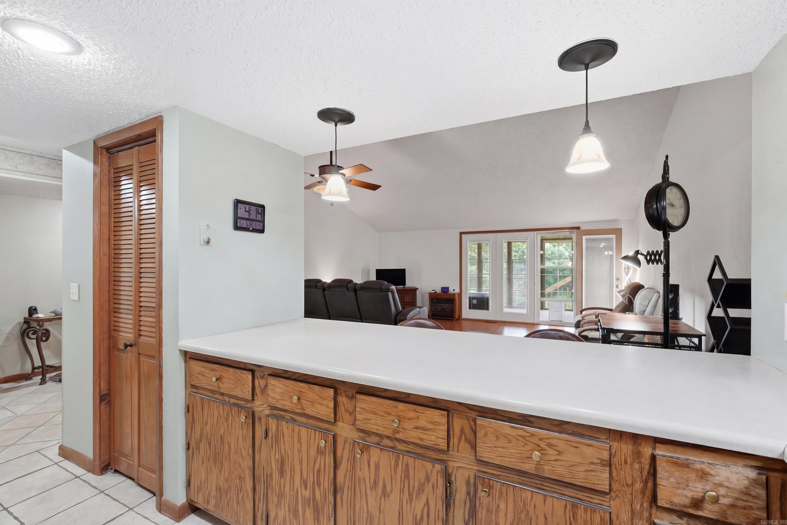 COUNTRY CLUB RIDGE TOWN - Residential