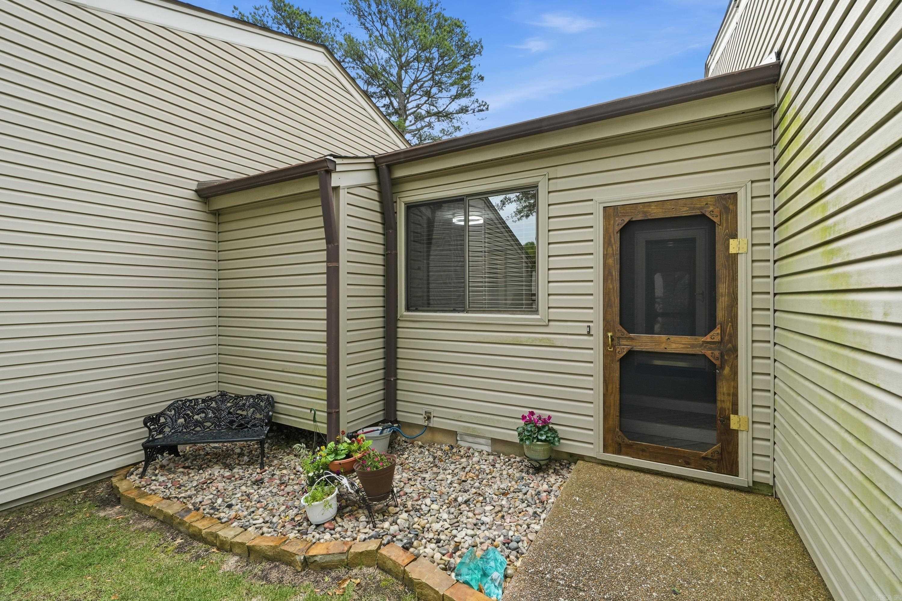 COUNTRY CLUB RIDGE TOWN - Residential