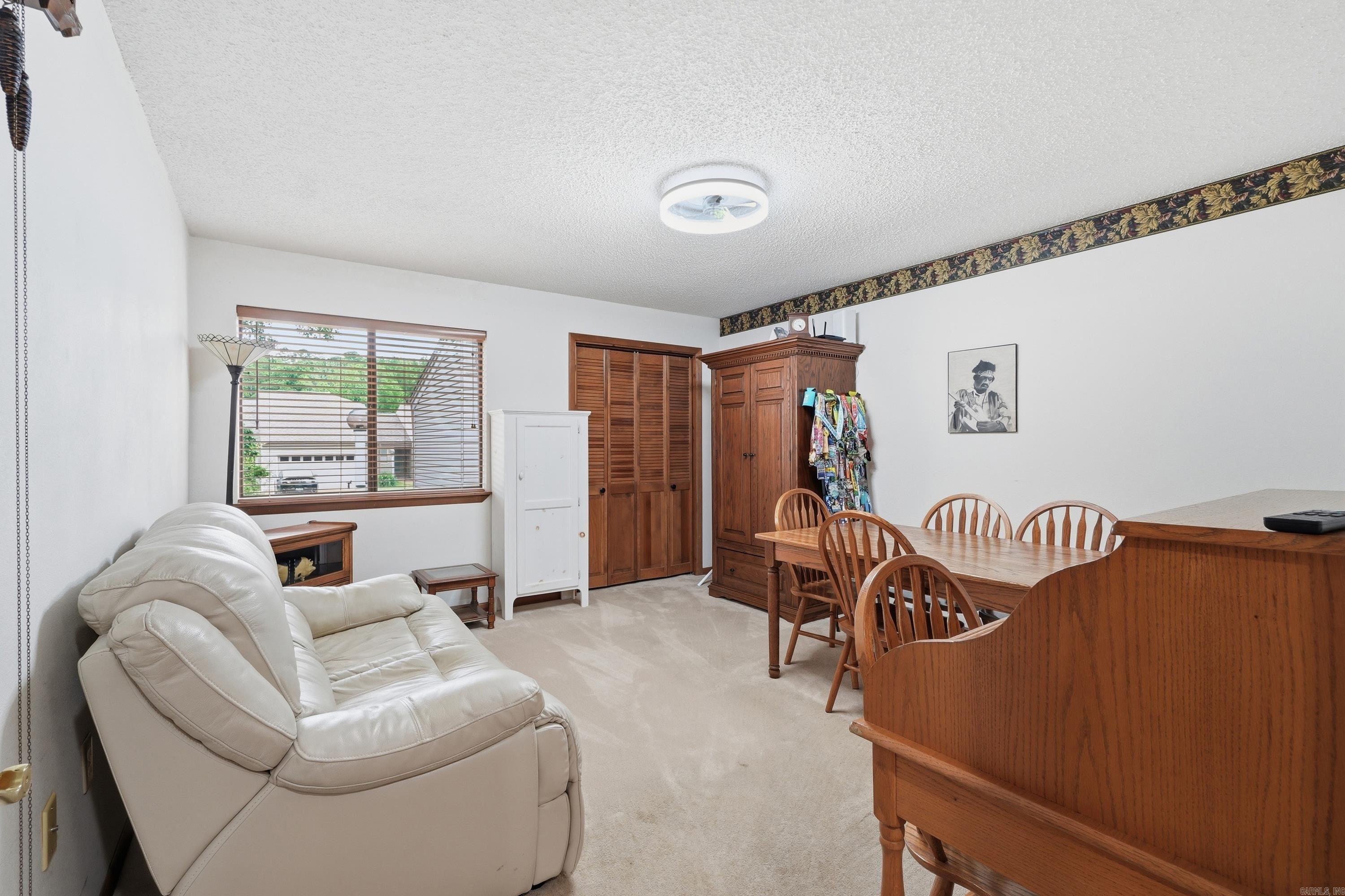 COUNTRY CLUB RIDGE TOWN - Residential