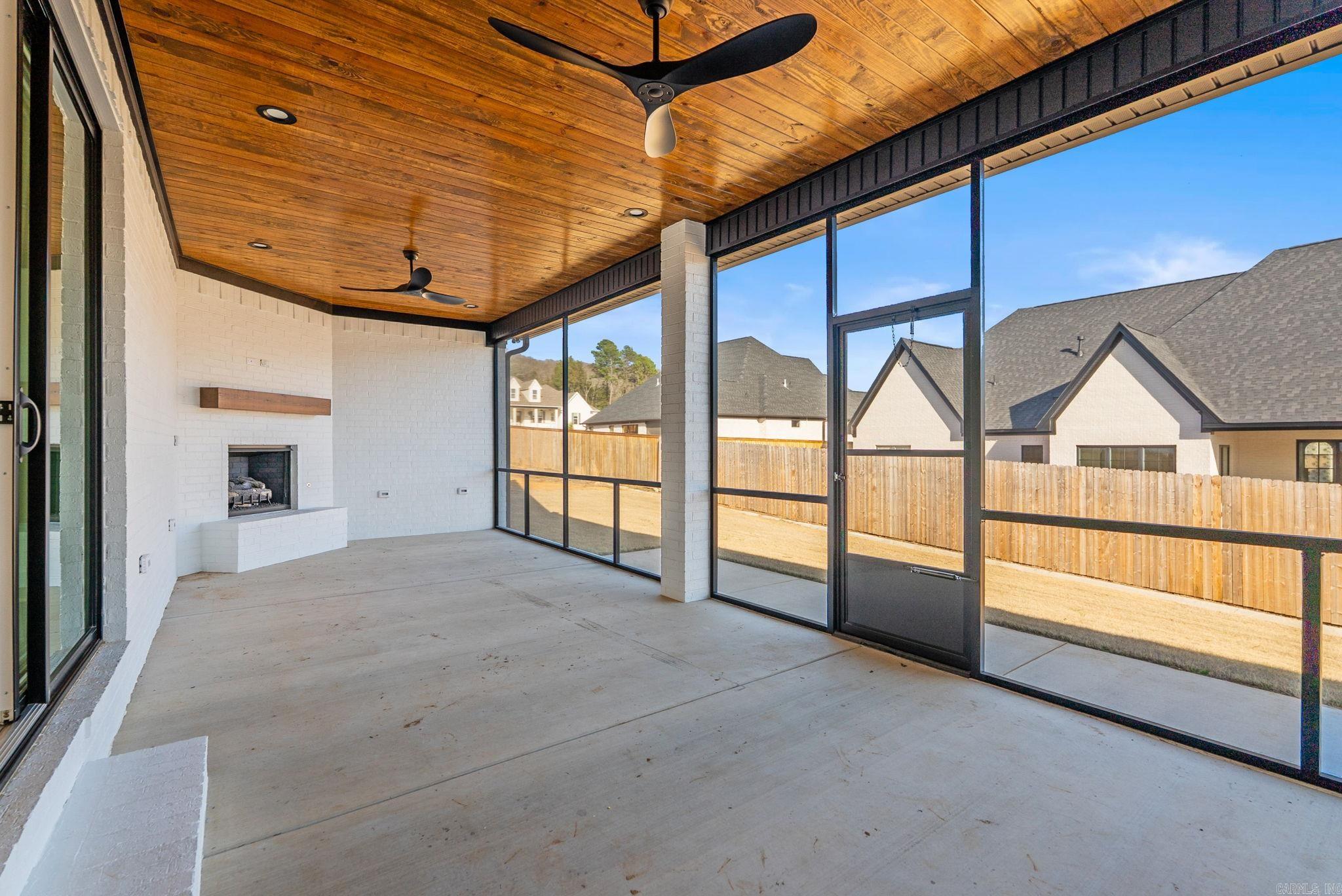 Lands End Estates - Residential