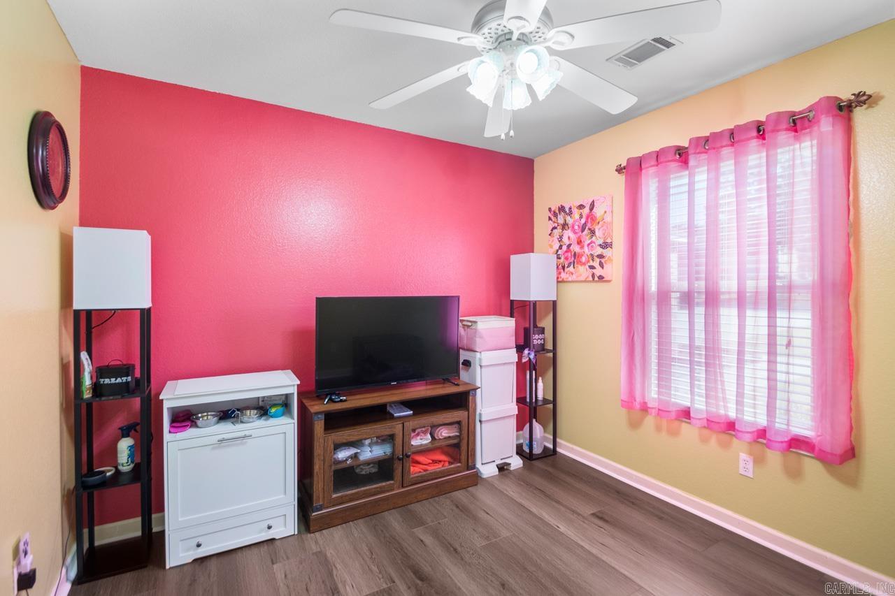 CROOKED CREEK - Residential