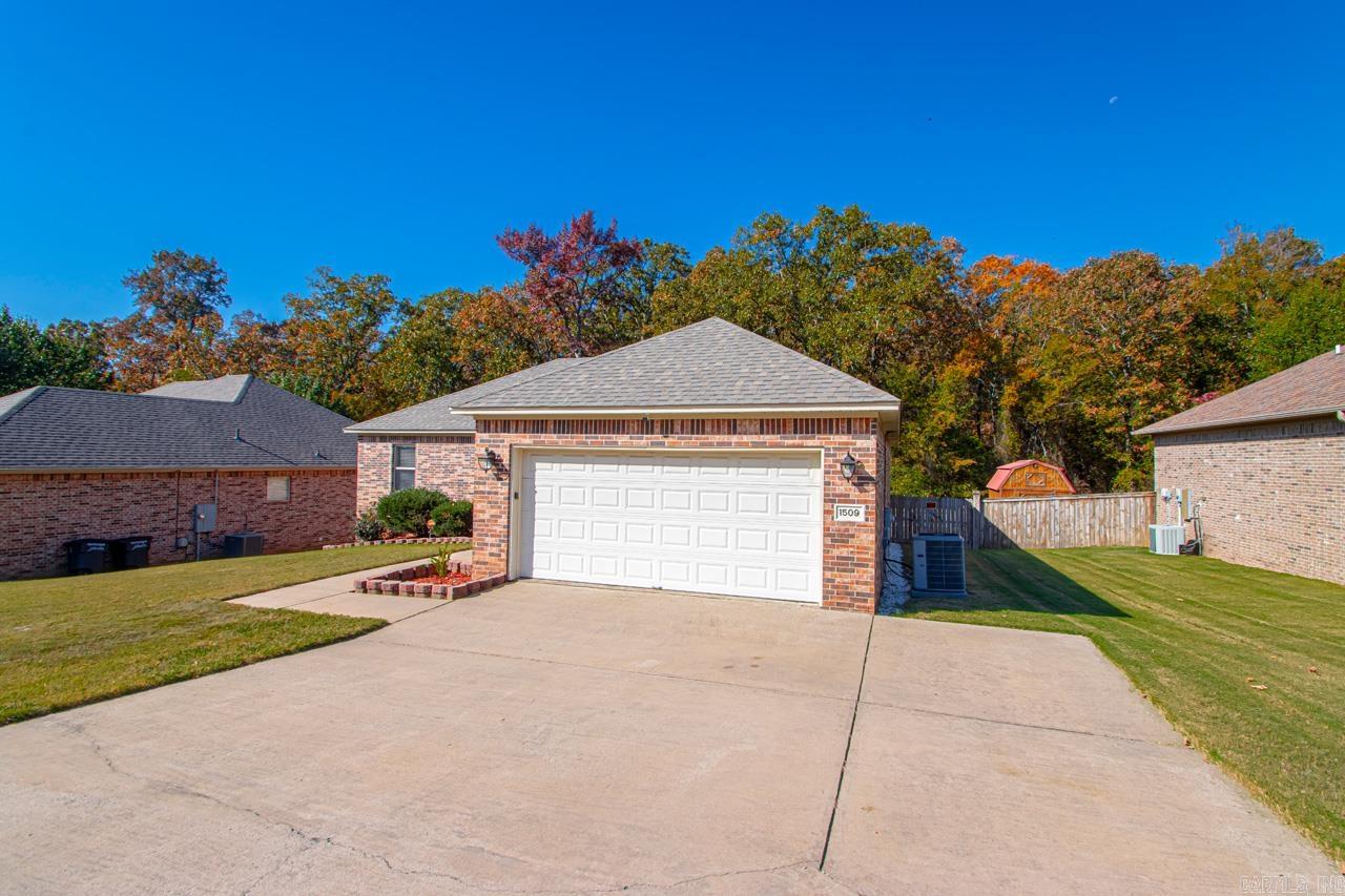 CROOKED CREEK - Residential