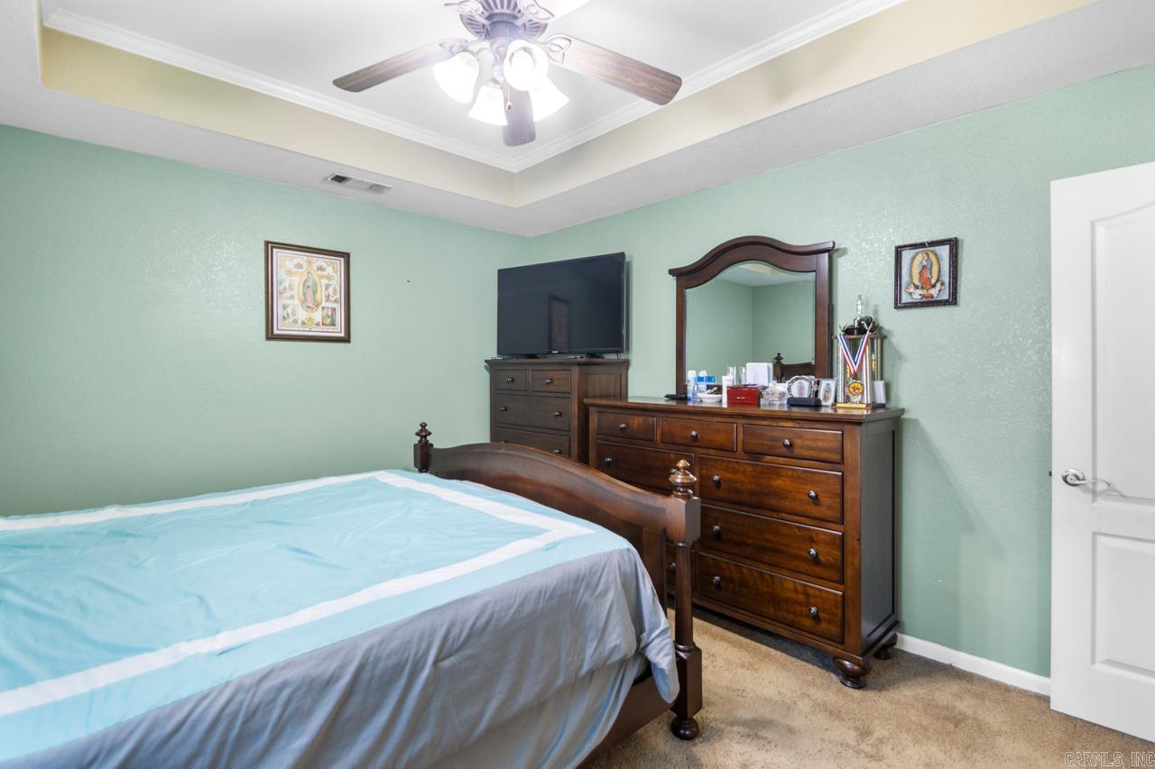 CROOKED CREEK - Residential