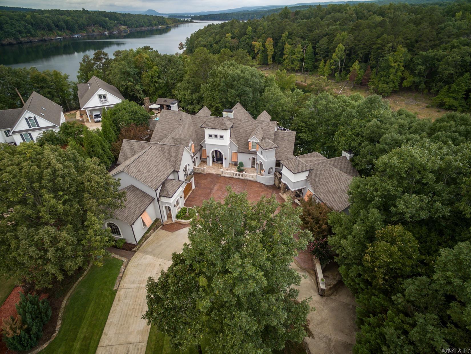 THUNDER BAY - LAKE - Residential