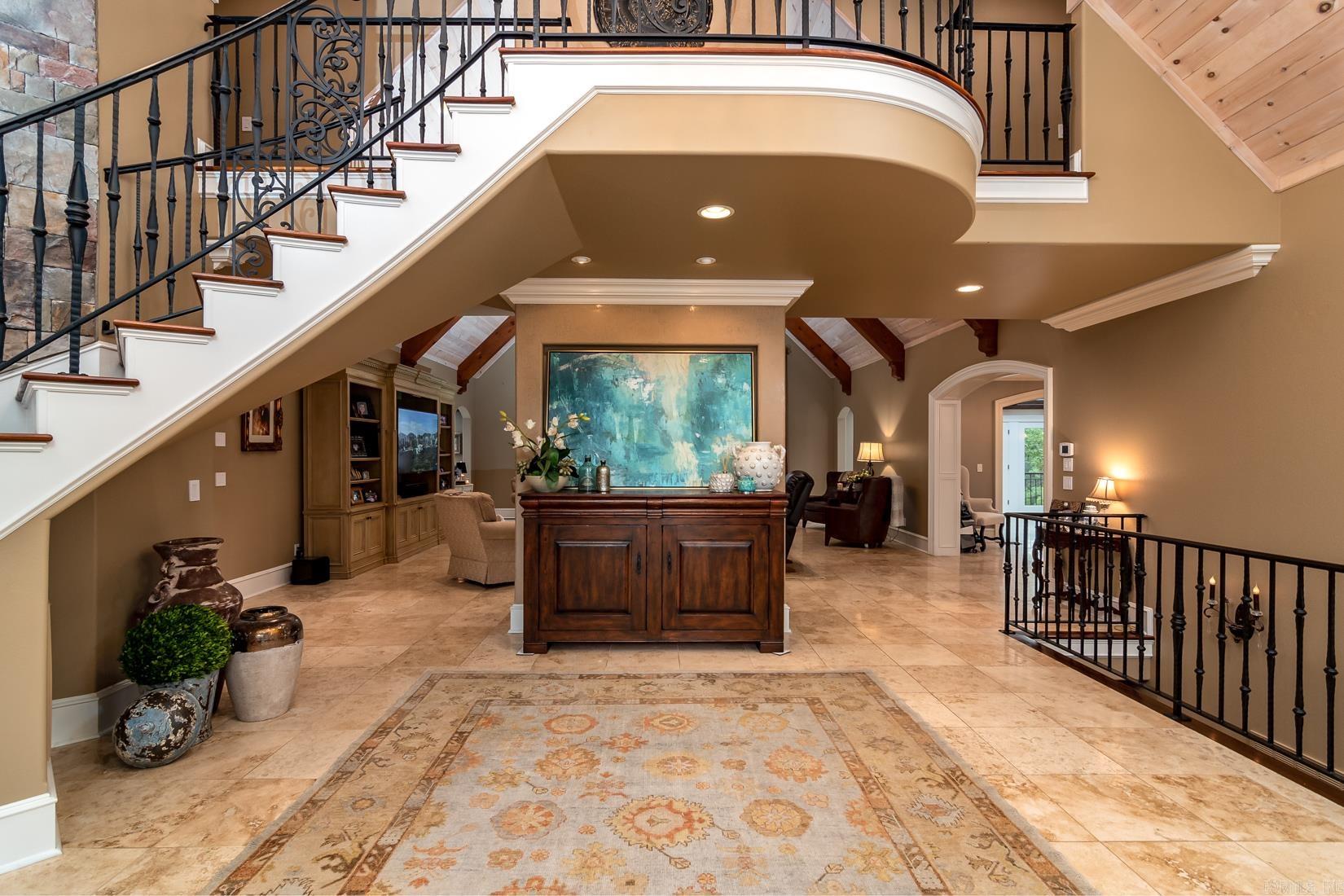 THUNDER BAY - LAKE - Residential