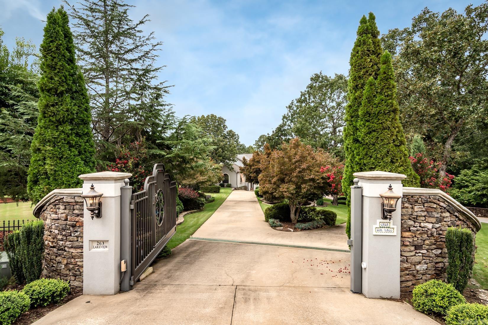 THUNDER BAY - LAKE - Residential