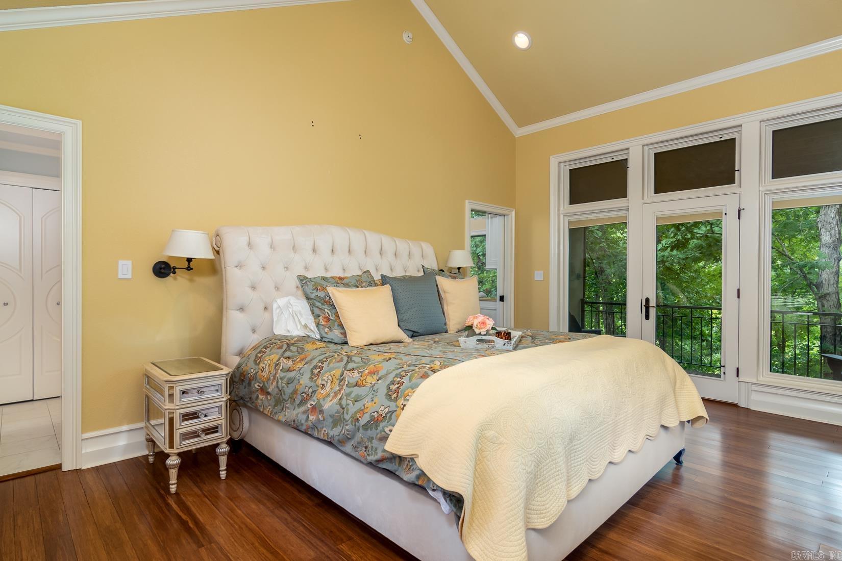 THUNDER BAY - LAKE - Residential