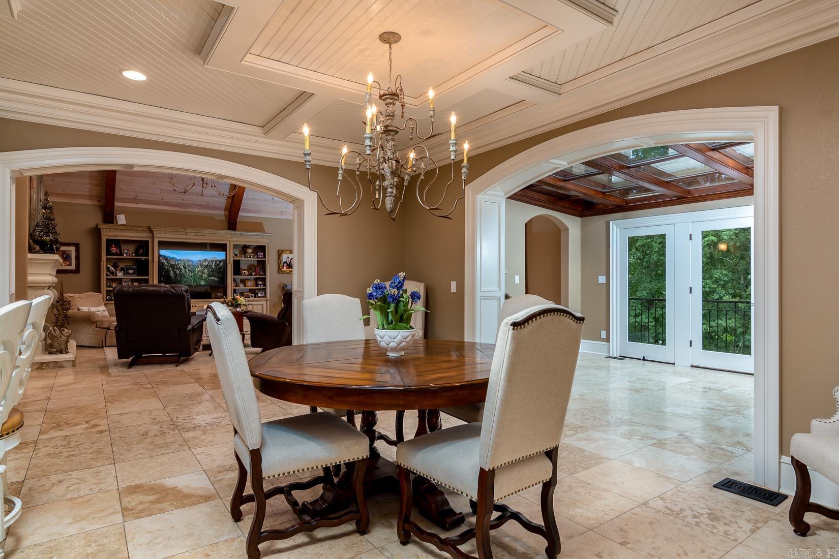 THUNDER BAY - LAKE - Residential