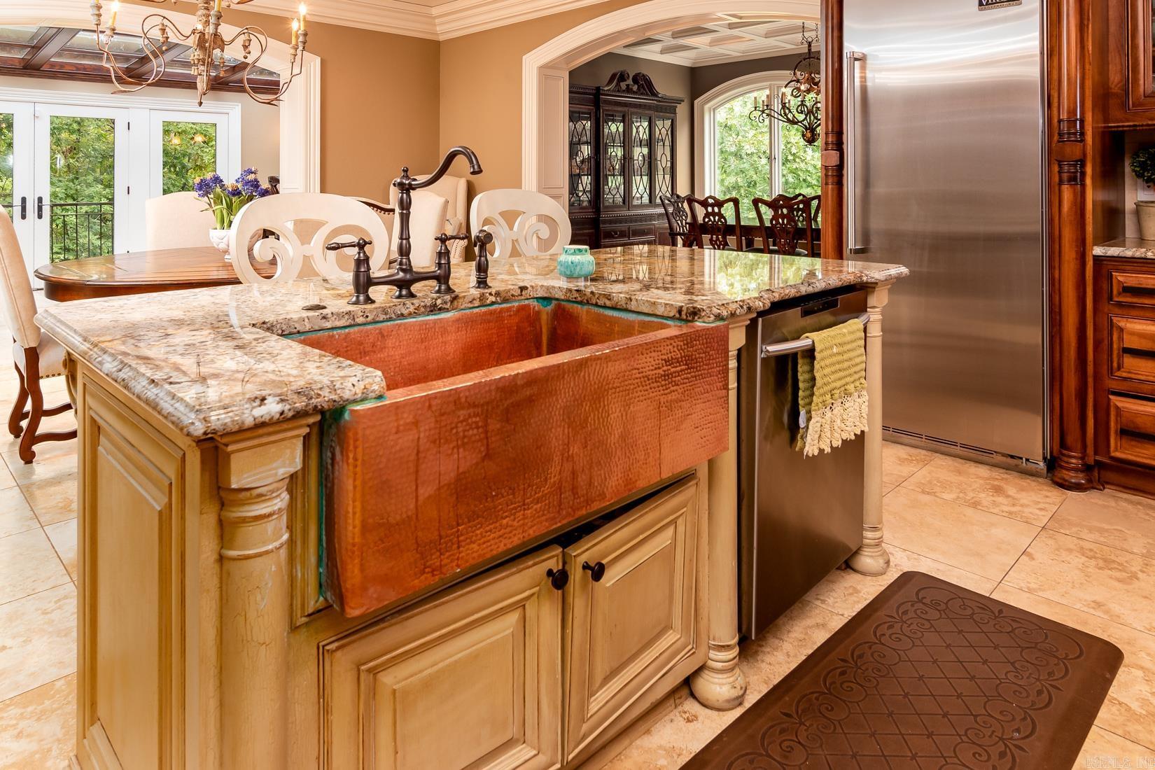 THUNDER BAY - LAKE - Residential