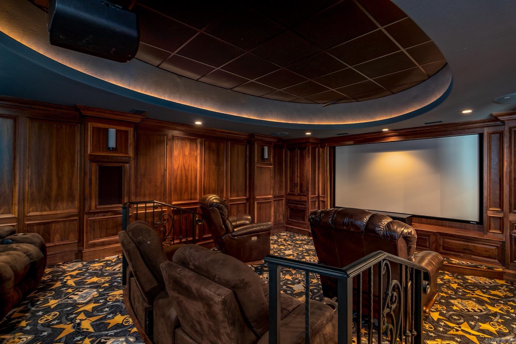 THUNDER BAY - LAKE - Residential