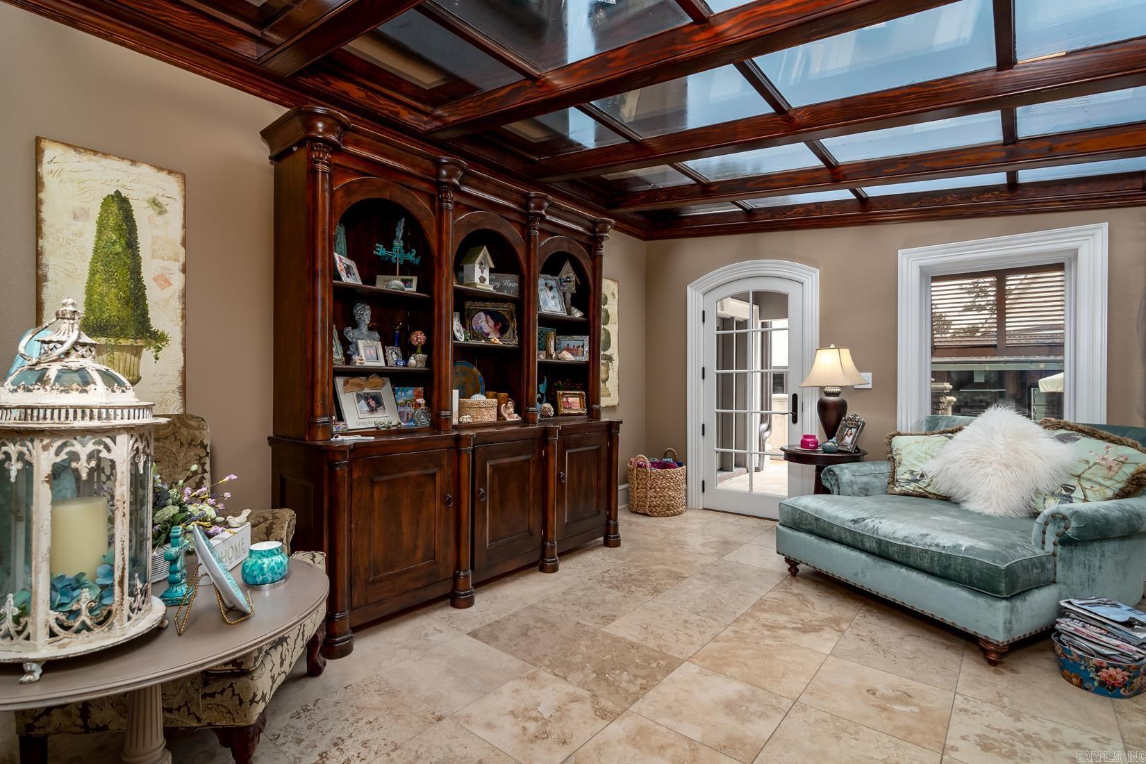 THUNDER BAY - LAKE - Residential