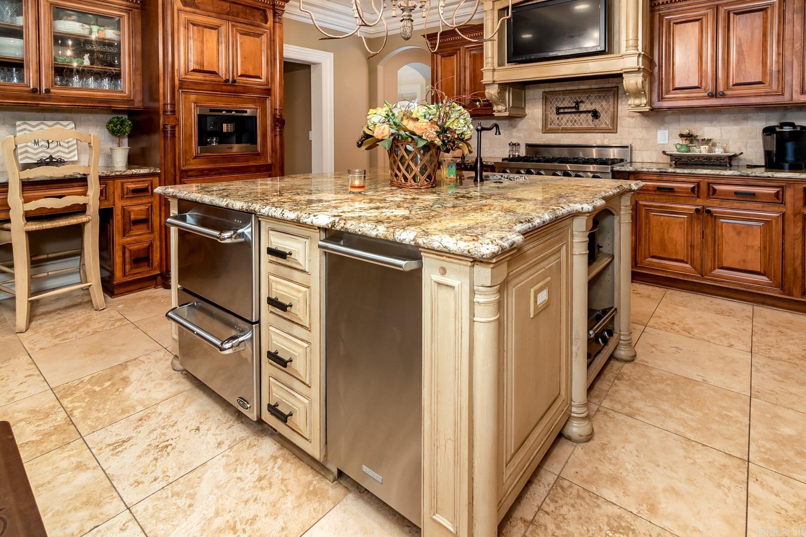 THUNDER BAY - LAKE - Residential