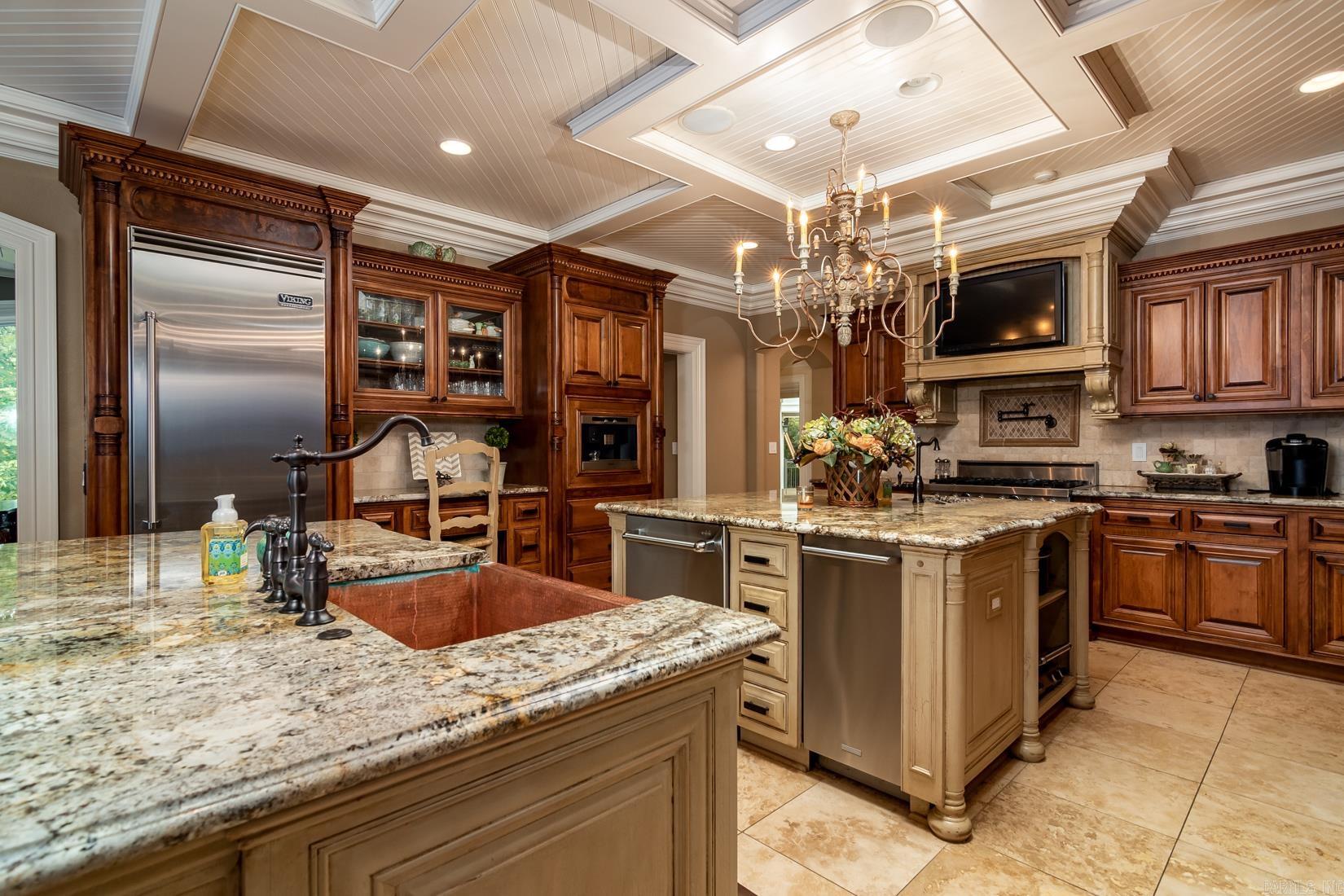 THUNDER BAY - LAKE - Residential