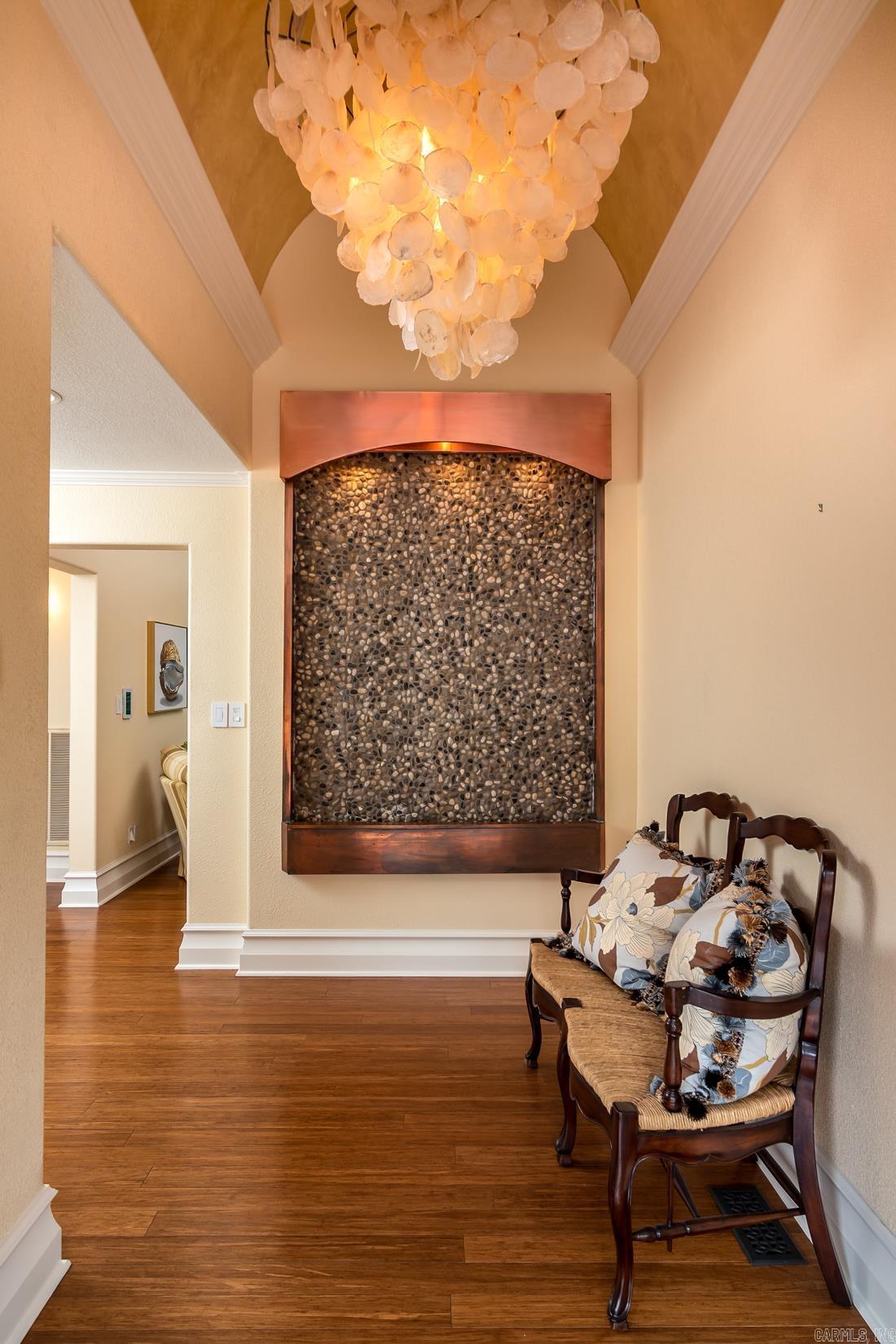 THUNDER BAY - LAKE - Residential