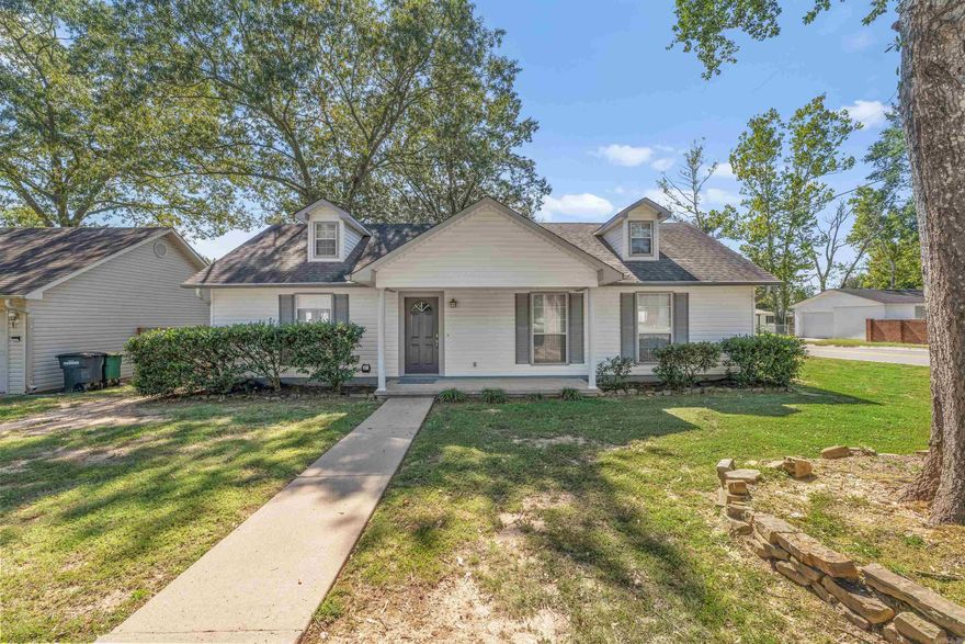 This home is perfect for a first-time homebuyer.  When you walk in the front door you are greeted by the great room with a vaulted ceiling.  The great room is open to the dining area.  You will love the split floor plan which gives the primary bedroom plenty of privacy.  The primary has an ensuite and a walk-in closet.  The 2 guest rooms are a good size.  Call today for your private showing.