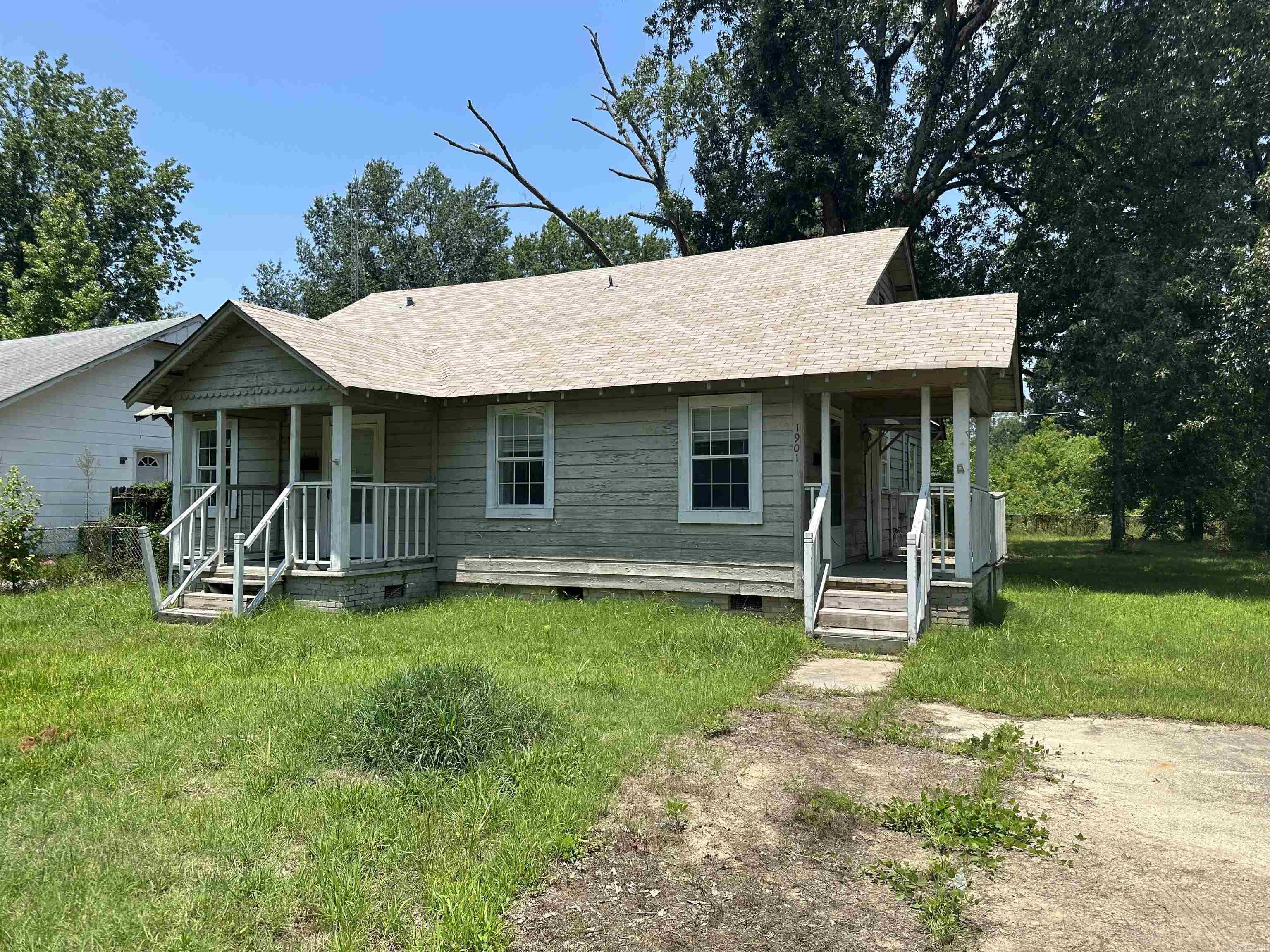 Austin & Taylor - Residential Lease