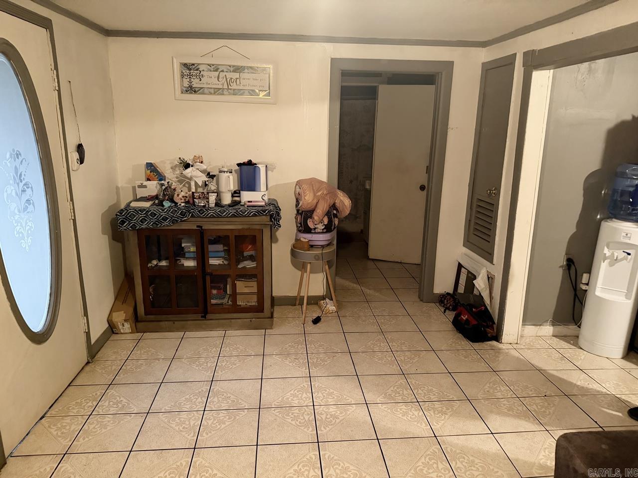 REPLAT E1/2 LOT 5 COBB & LEE - Residential