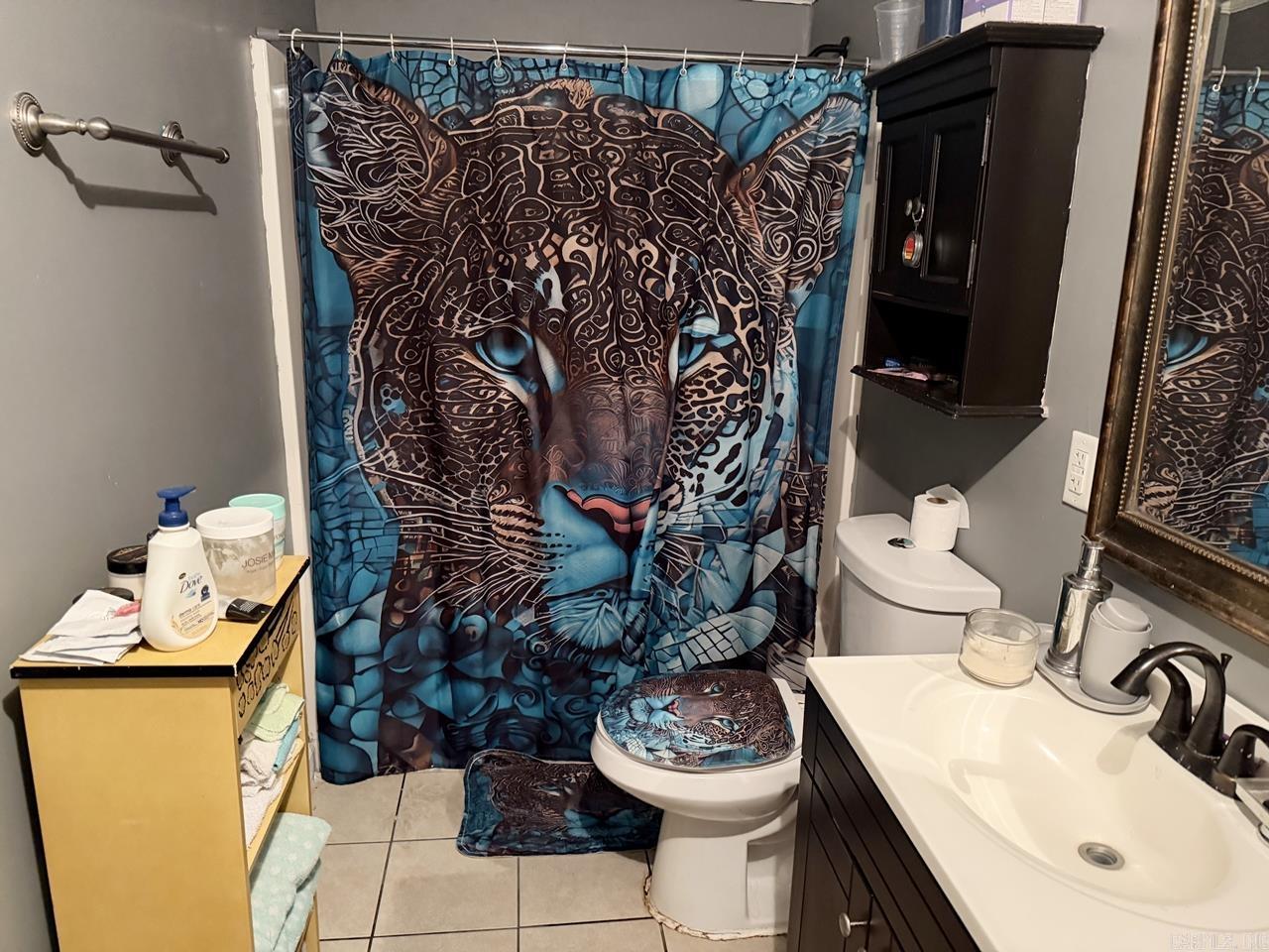 REPLAT E1/2 LOT 5 COBB & LEE - Residential