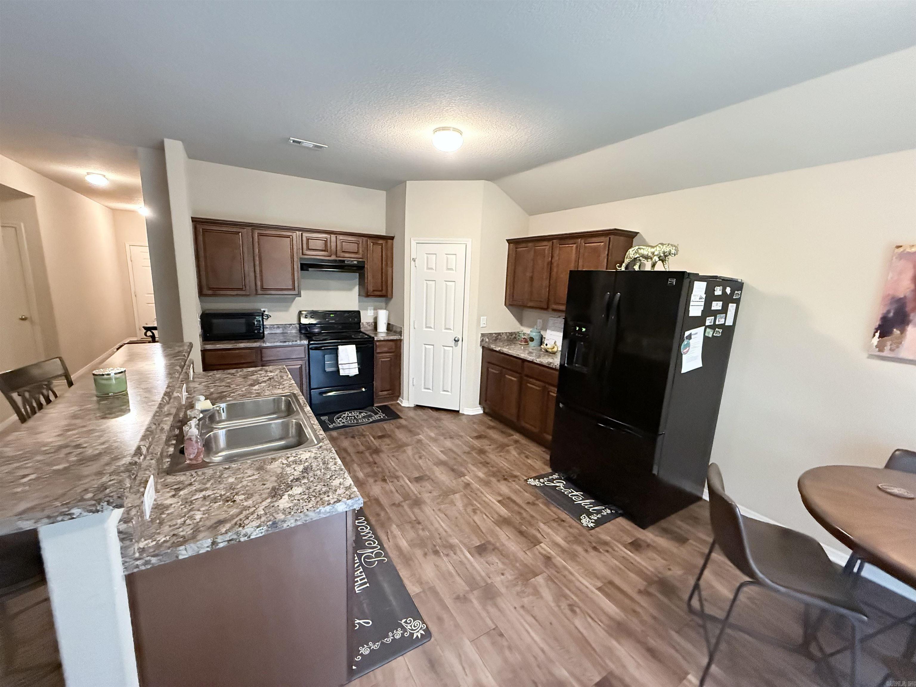 Meadows Edge - Residential Lease