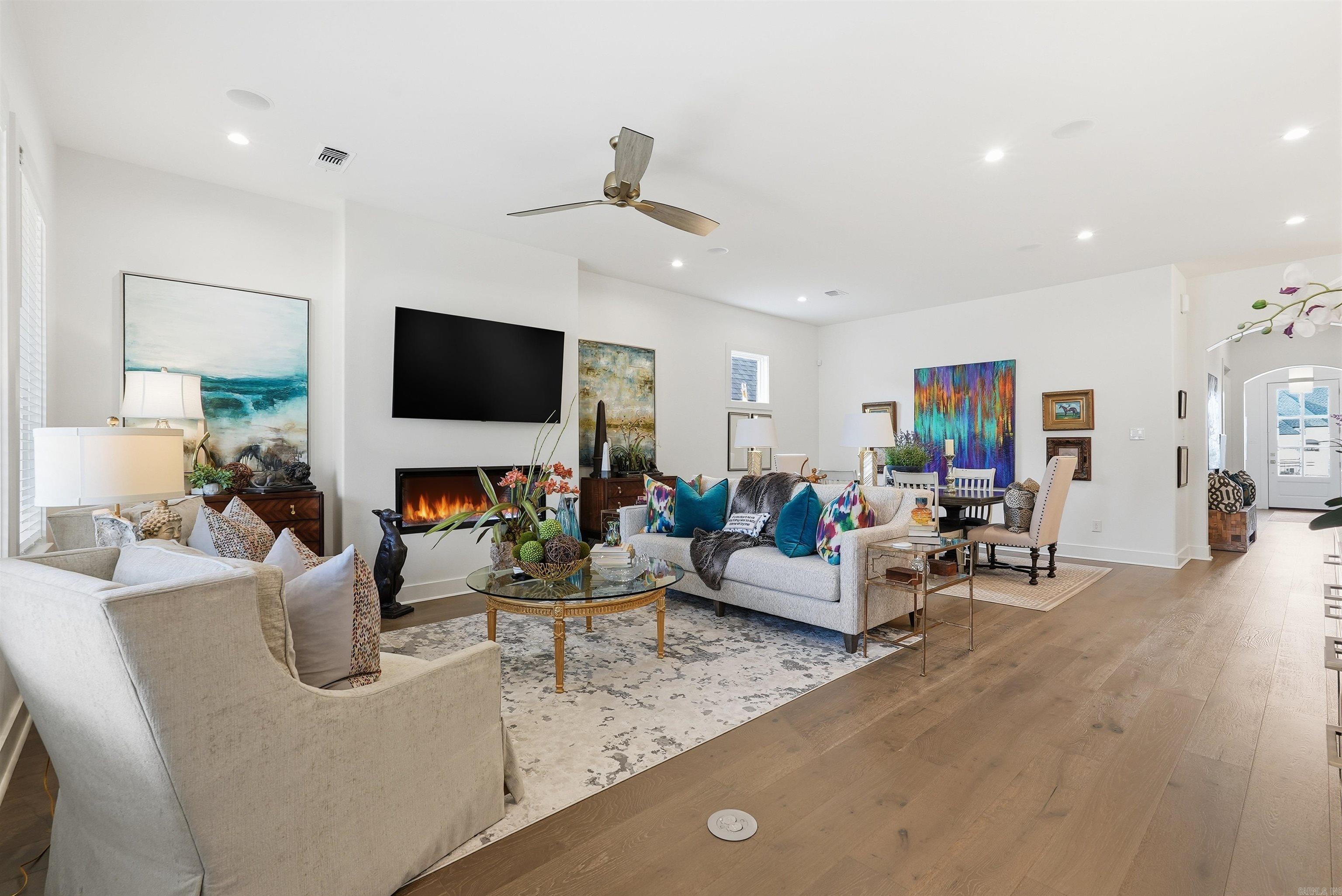 MERGERON COURT - Residential