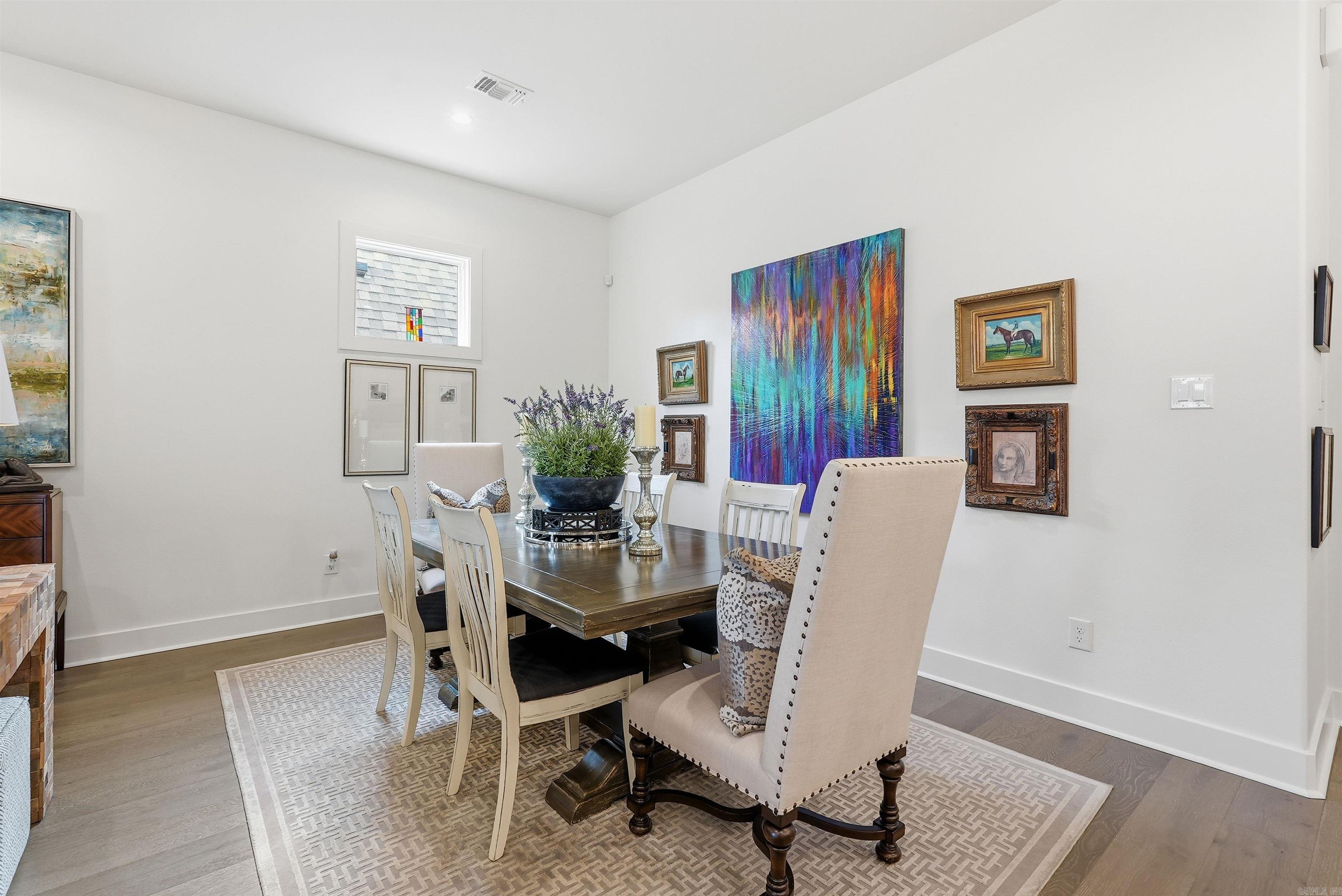 MERGERON COURT - Residential