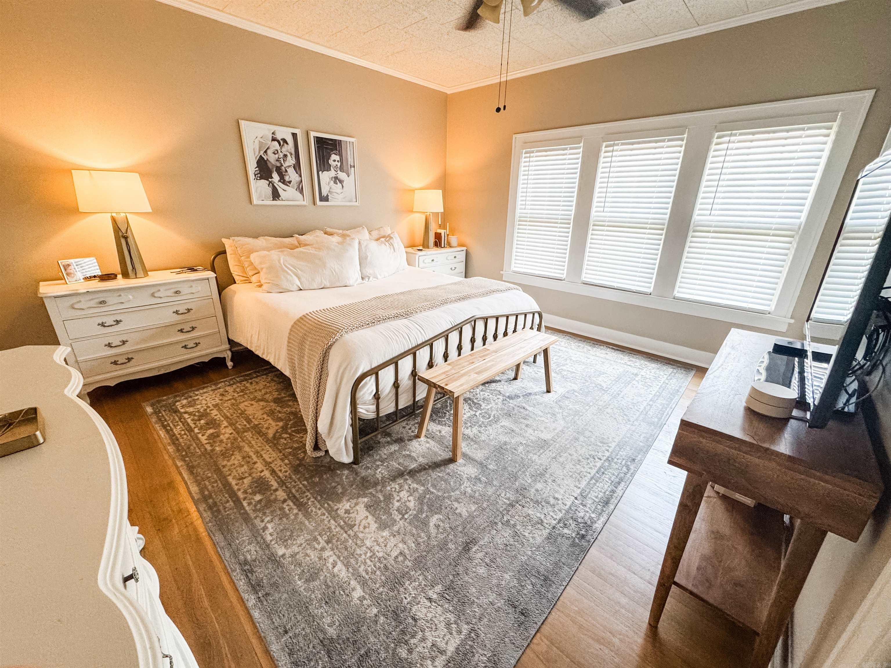 THOMPSON HEIGHTS - Residential