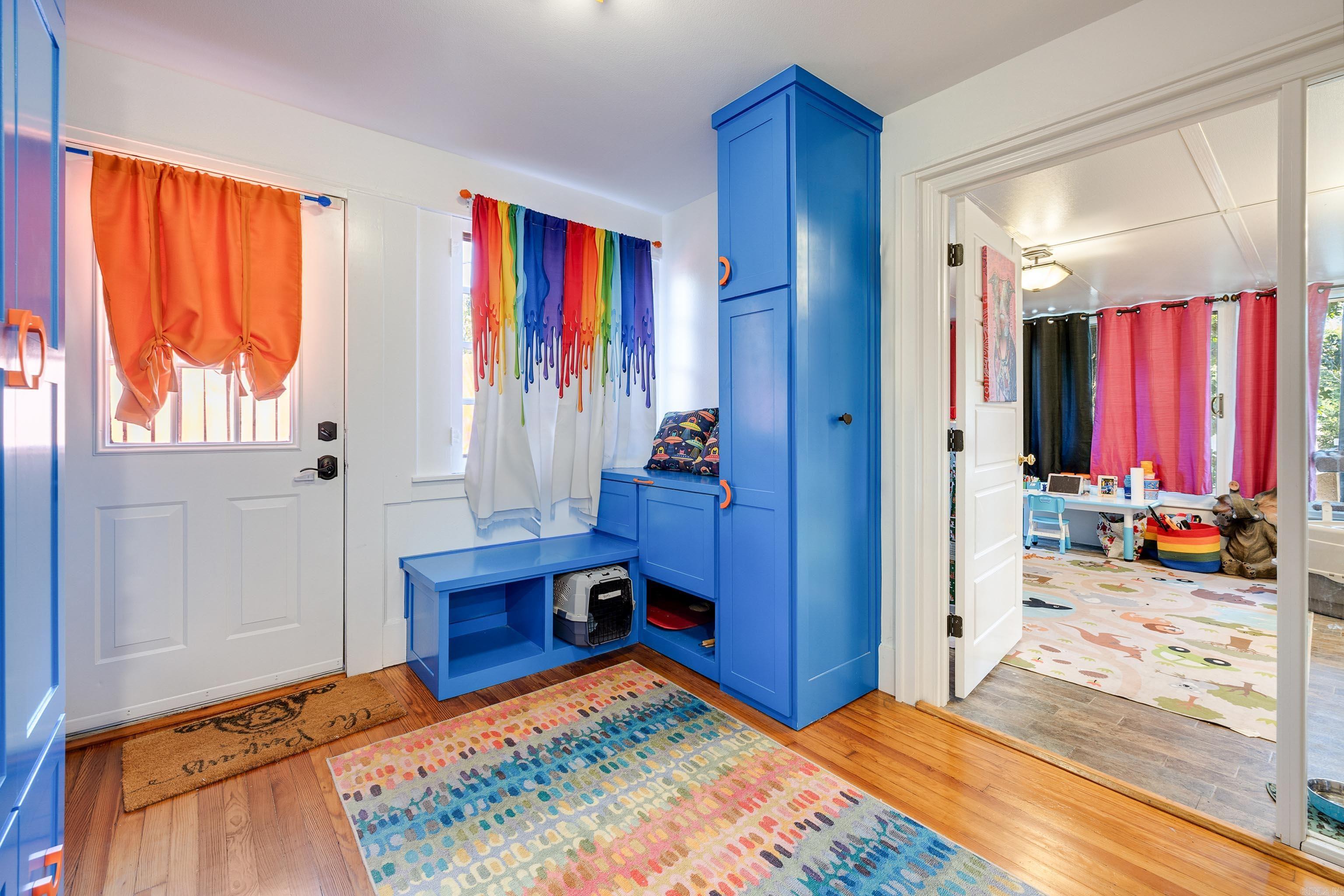 PULASKI HEIGHTS - Residential