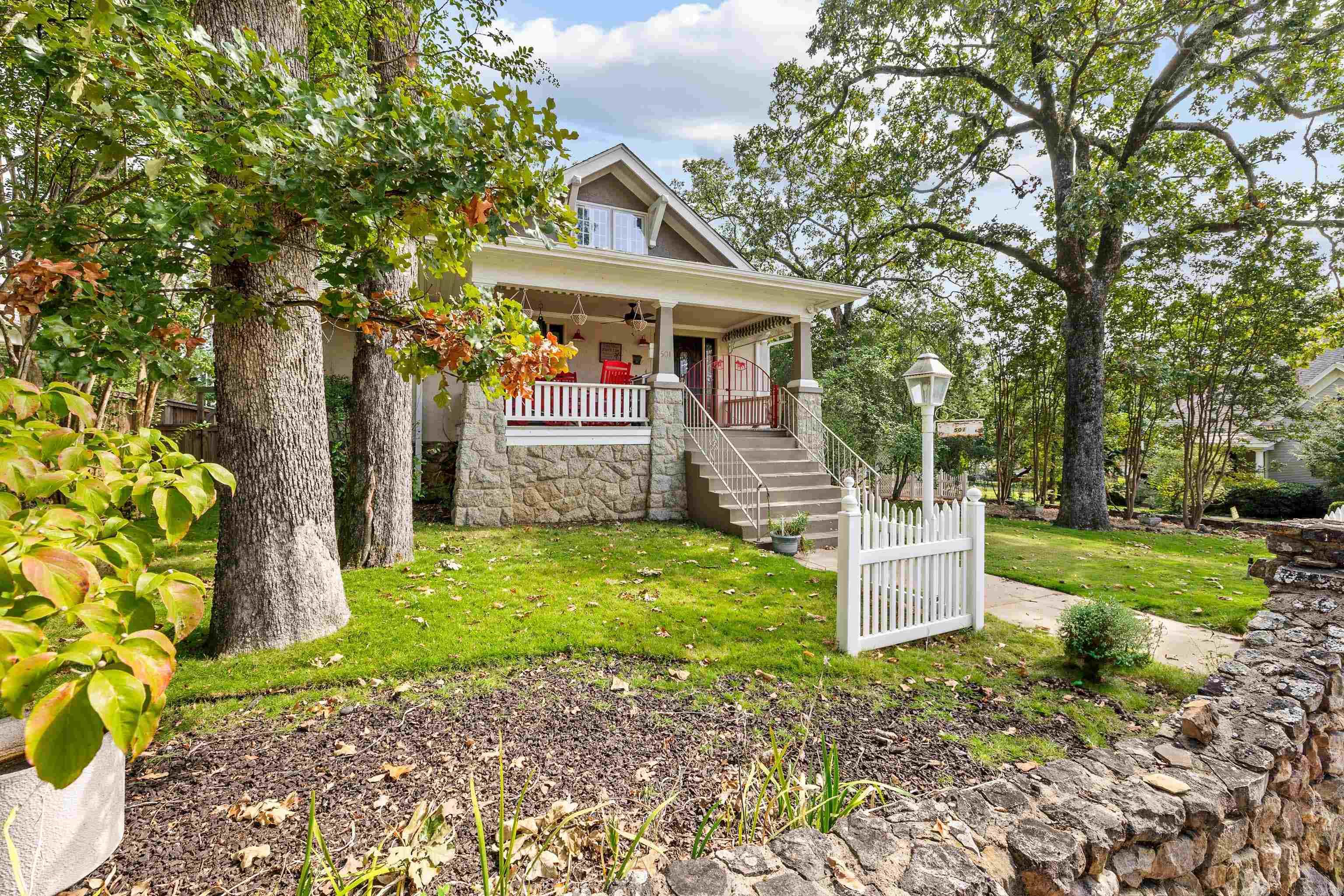PULASKI HEIGHTS - Residential