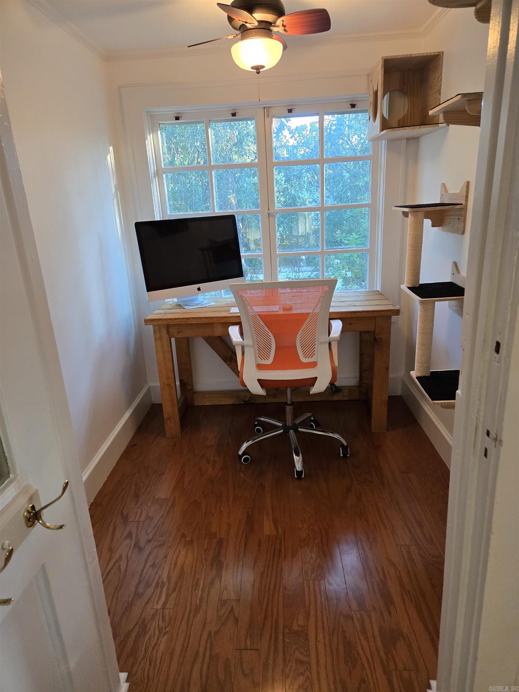 PULASKI HEIGHTS - Residential